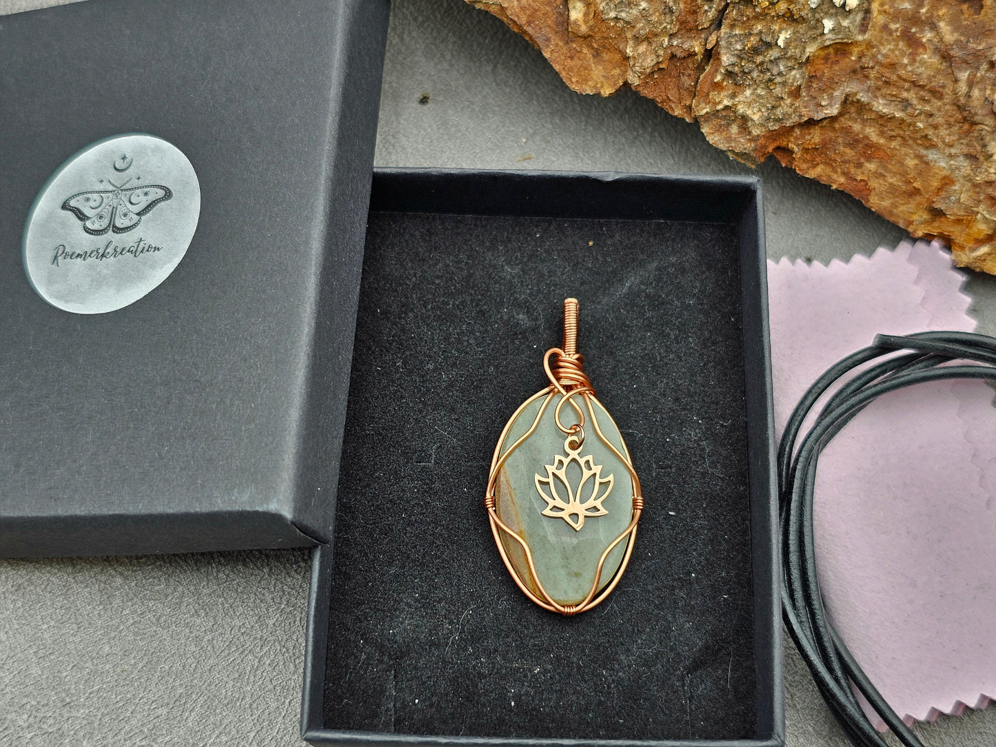 Jaspis | Lotus | Schmuckdraht | Edelstein Anhänger