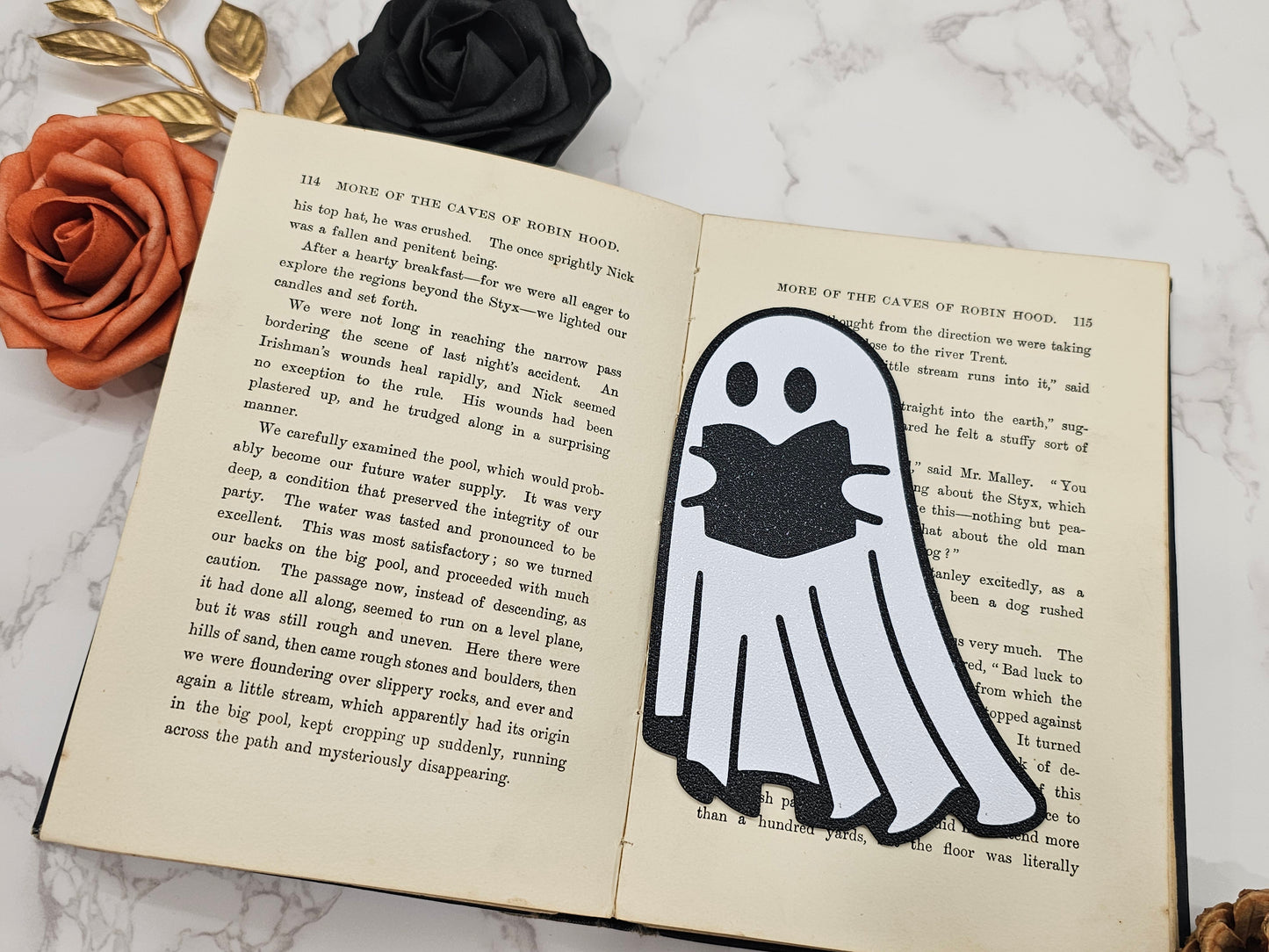 Bookmark Reading Ghost white/black | 3D Print | Bookmark