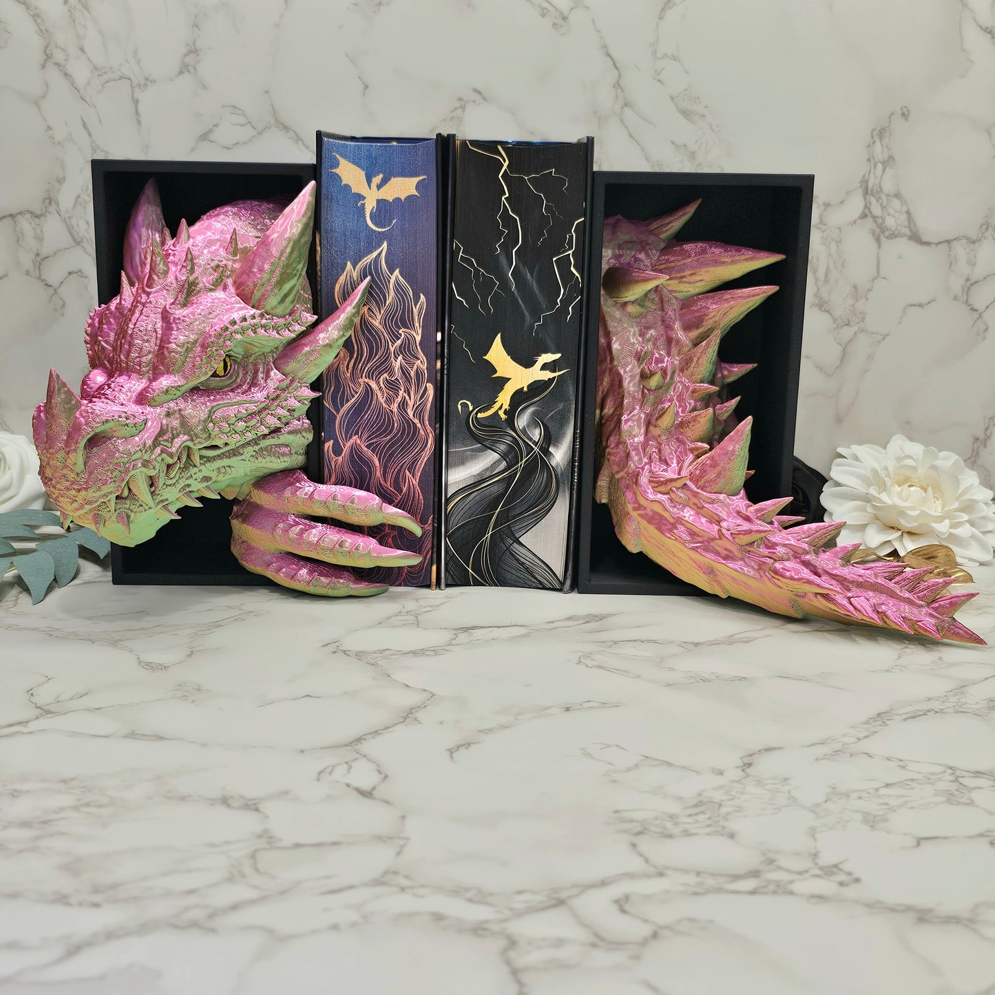 Book Nook Drache Multicolor Grün/Rosa/Gold Set/Einzeln | 3D Druck | Buchstütze | Dekoration Bücherregal