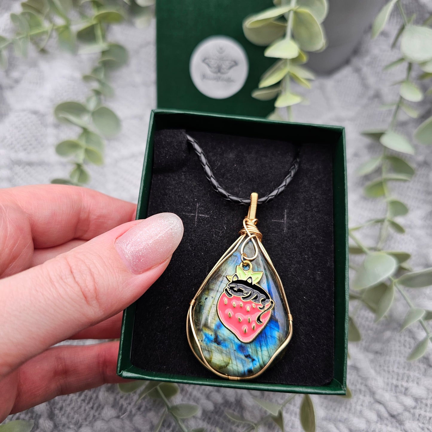 Labradorit & Erdbeerkatze Anhänger | Schmuckdraht | Edelstein Halskette