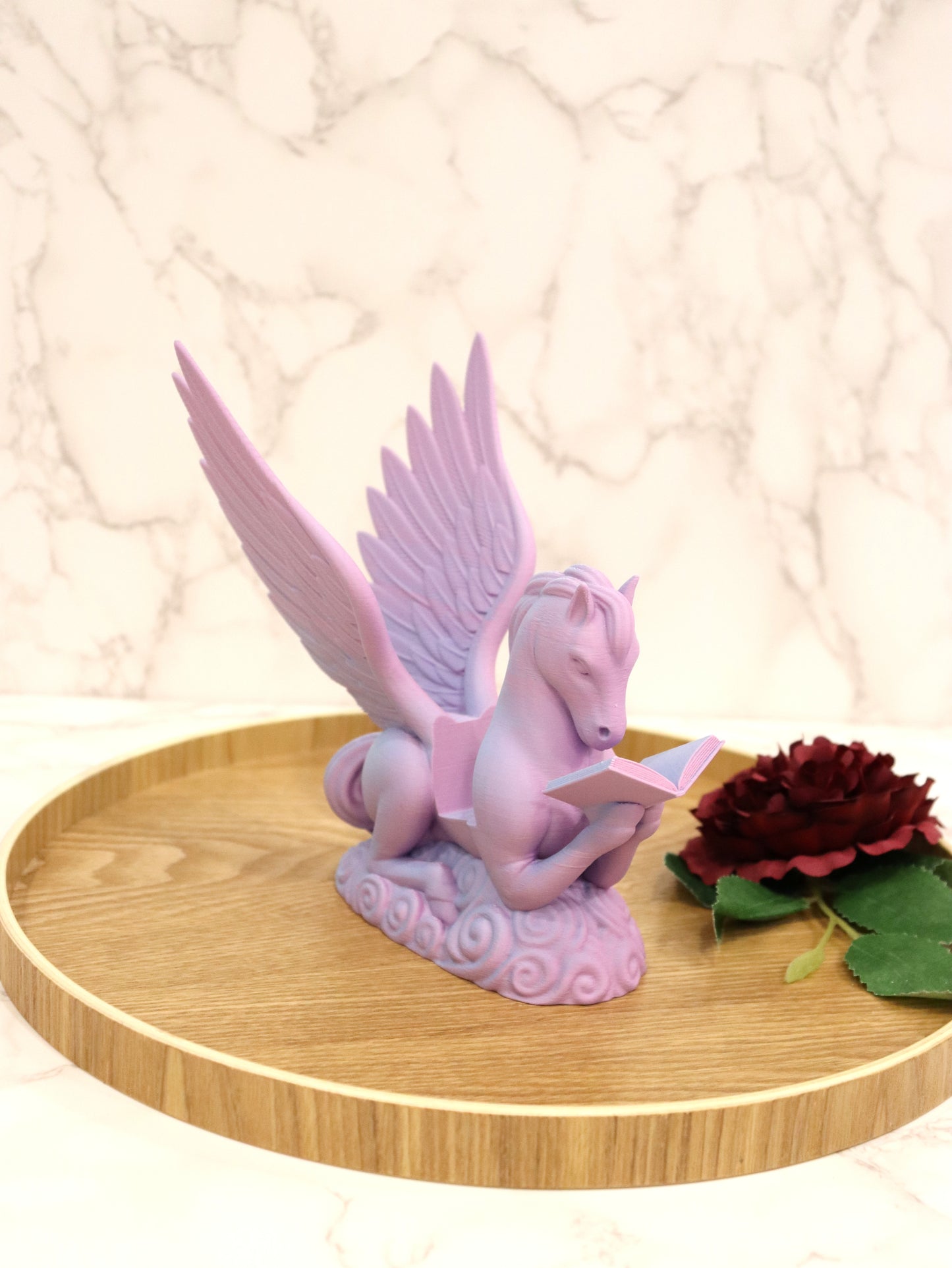 Buchhalter lesender Pegasus Farbwahl | 3D Druck | Aufsteller Taschenbücher E-Reader Tablet