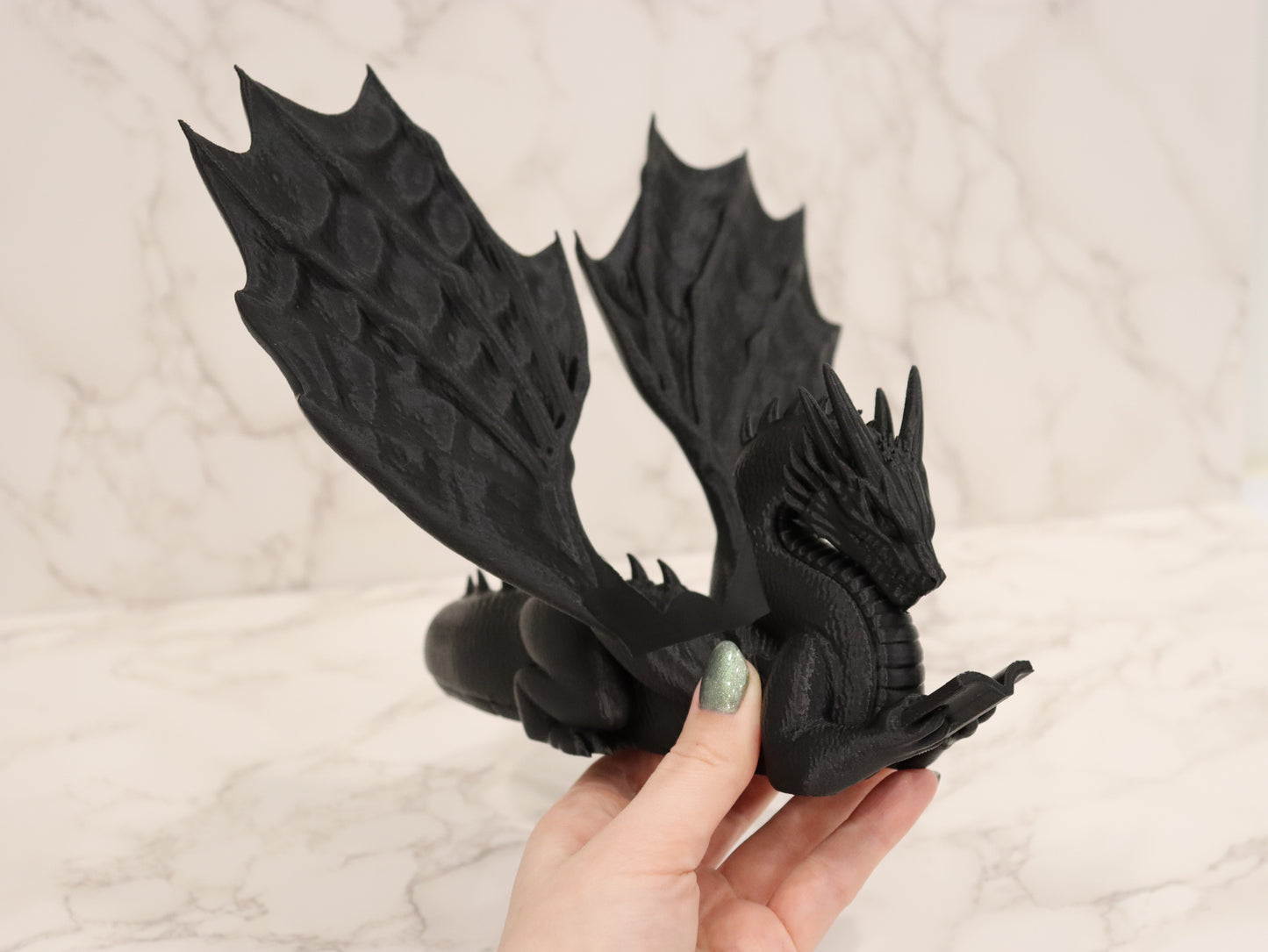 Buchhalter lesender Drache Schwarz | verschiedene Größen | 3D Druck | Aufsteller Bücher E-Reader Tablet
