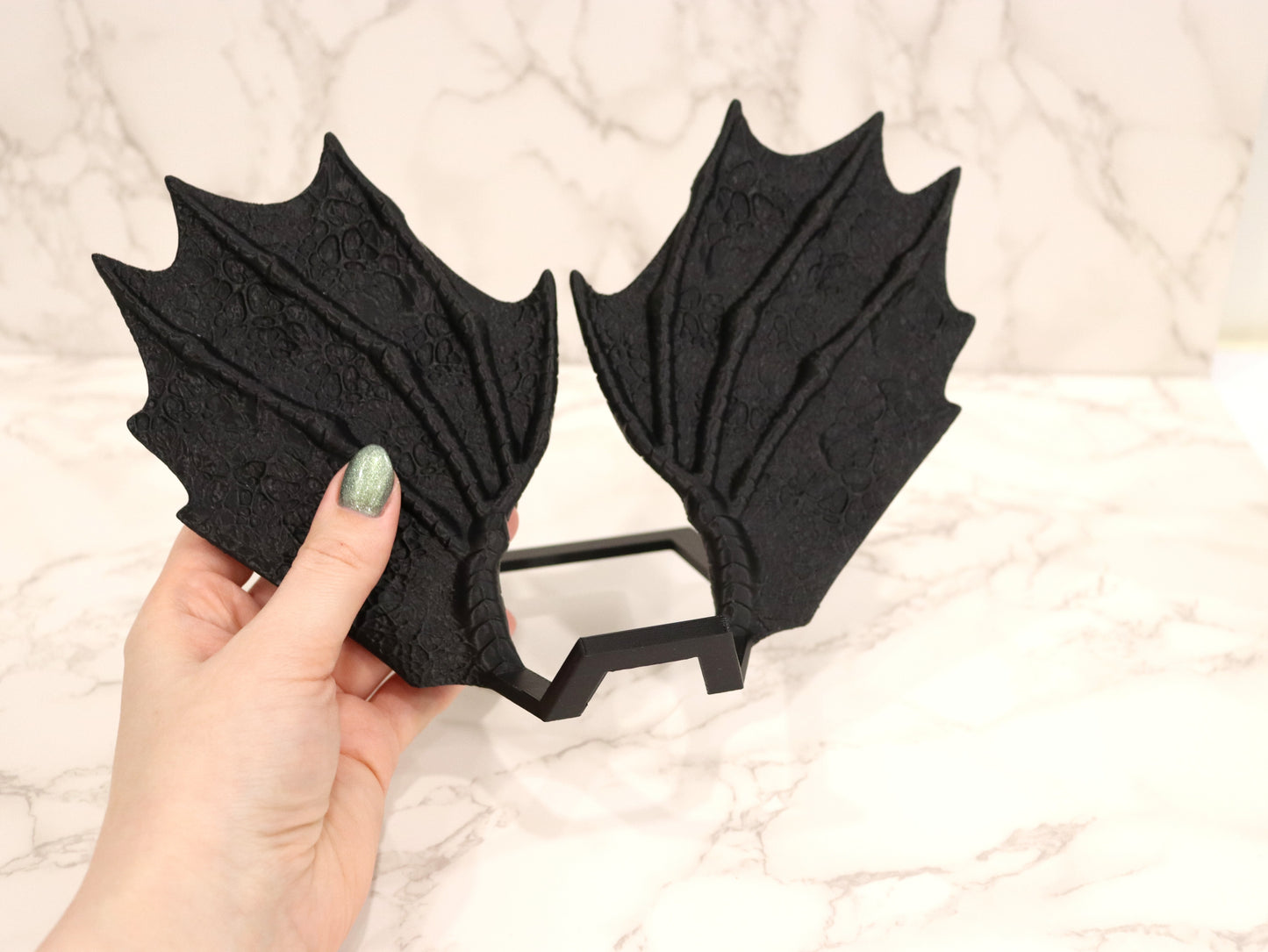 Buchständer Drachenflügel Schwarz oder Gold | 3D Druck | Buchstütze | Halter für Buch E-Reader Tablet
