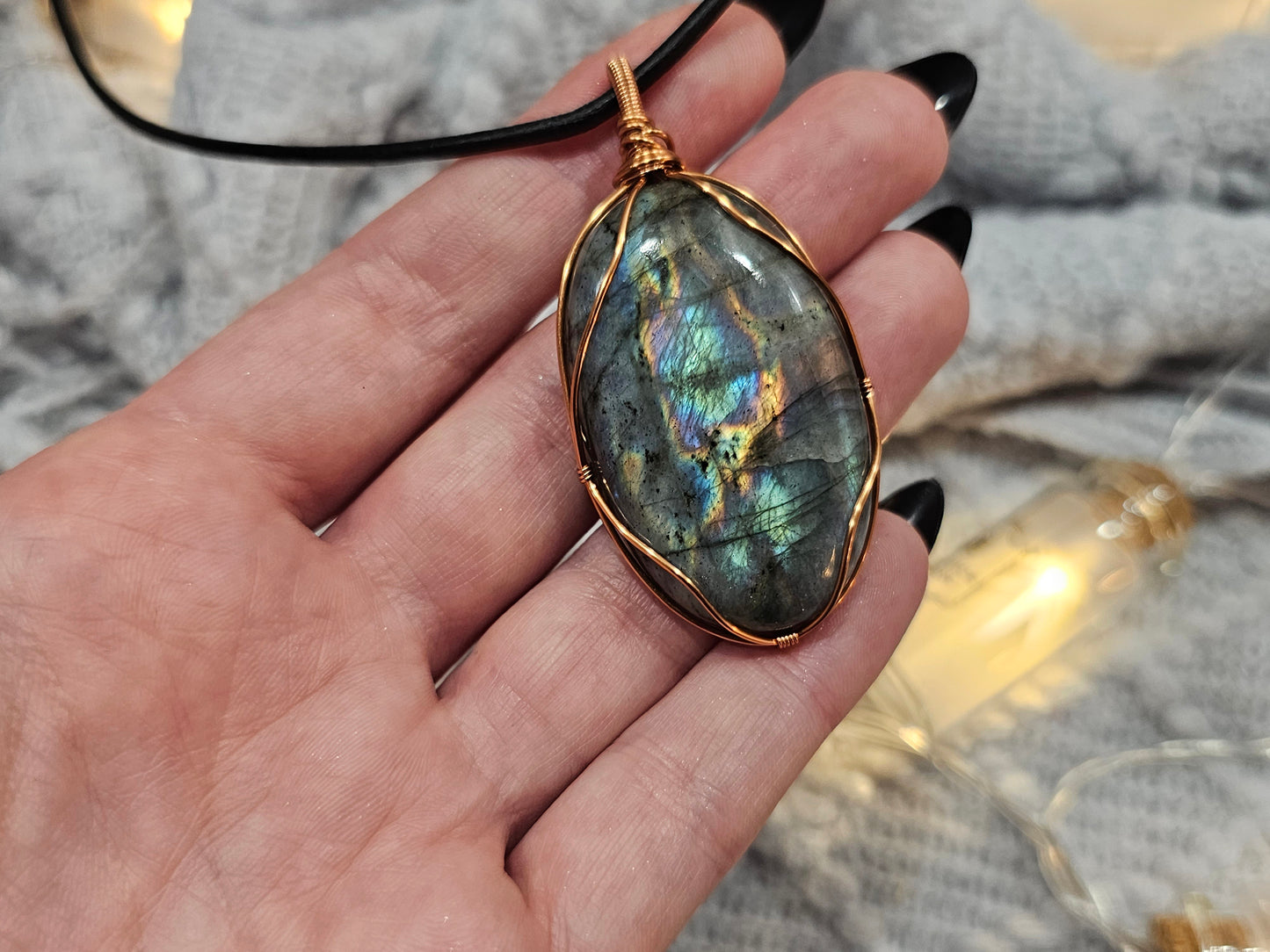 Labradorite Pendant | Jewelry Wire | Gemstone Necklace
