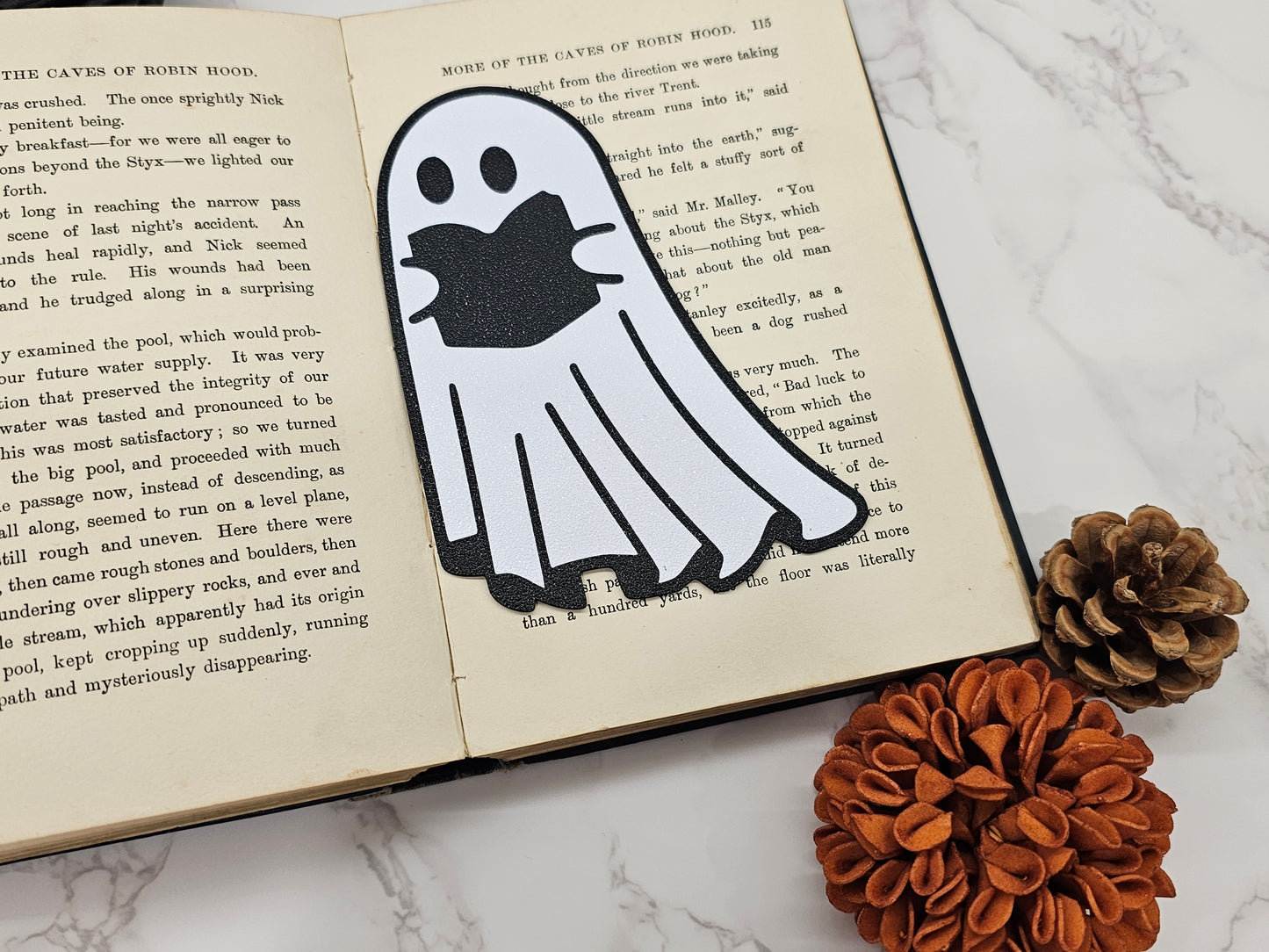 Bookmark Reading Ghost white/black | 3D Print | Bookmark