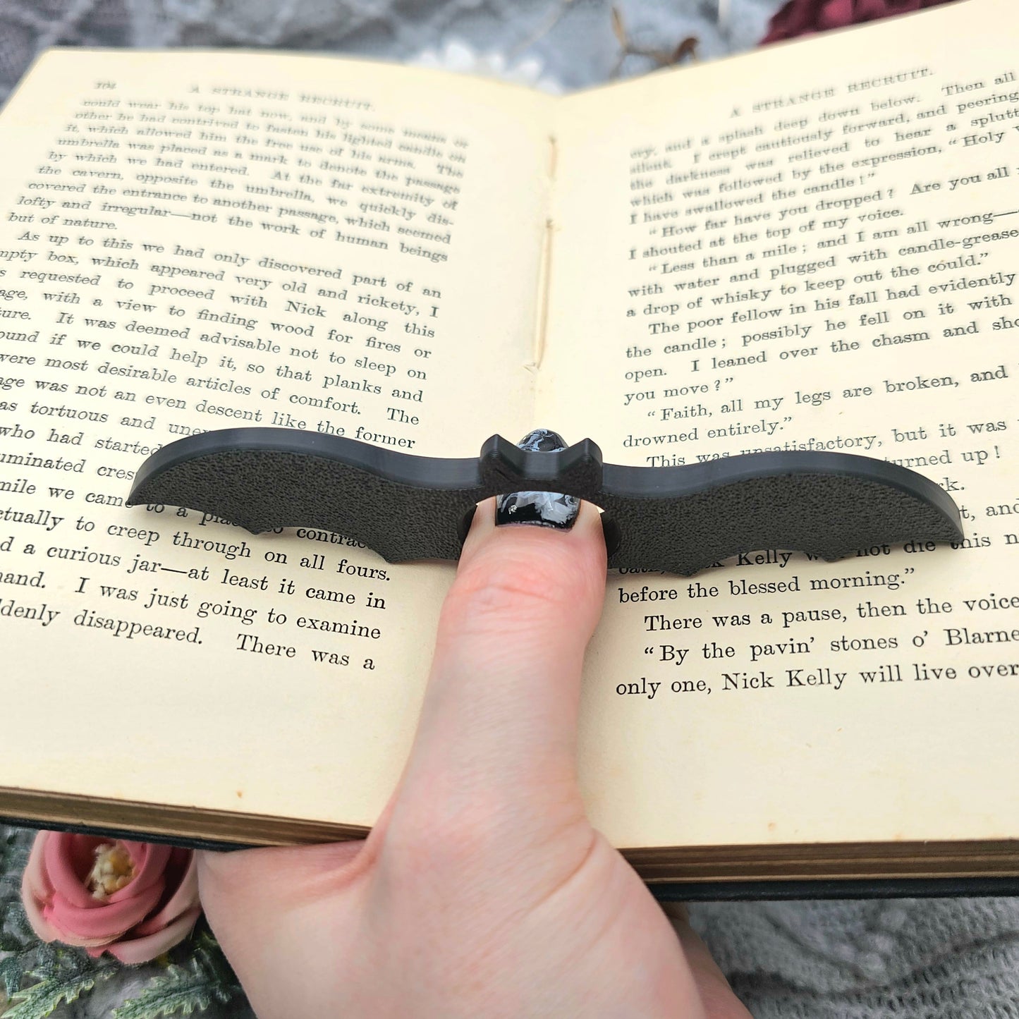 Book Page Holder | various designs for book lovers | Bookish Accessory | 3D Print