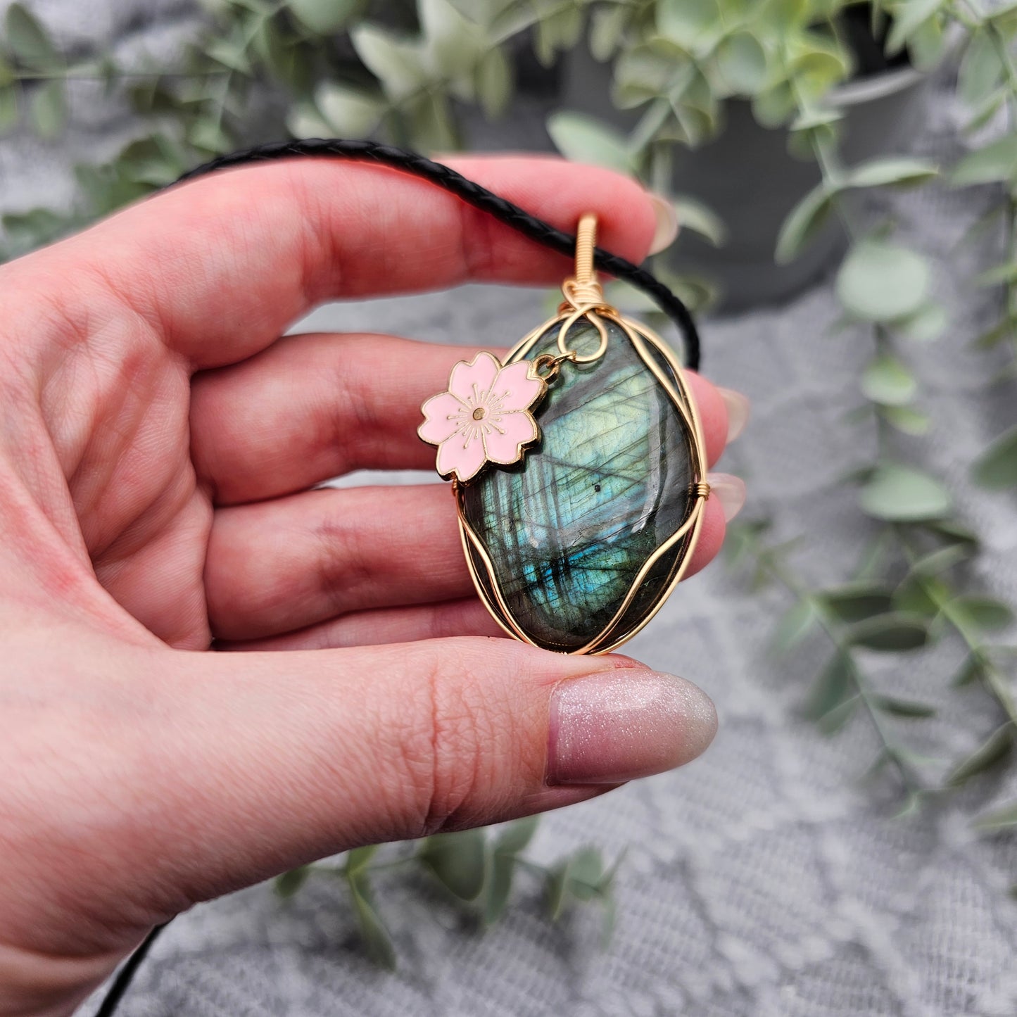 Labradorite & Sakura Pendant | Jewelry Wire | Gemstone Necklace