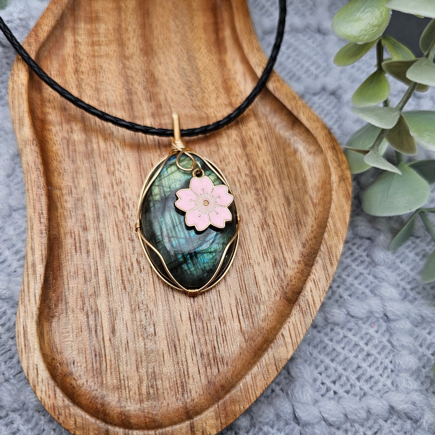 Labradorite & Sakura Pendant | Jewelry Wire | Gemstone Necklace