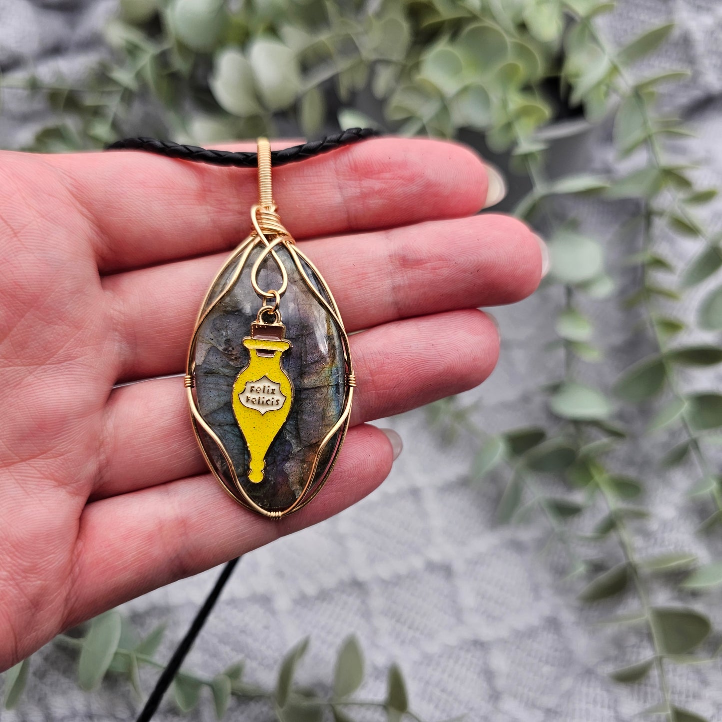 Labradorit & Glückstrank Anhänger | Schmuckdraht | Edelstein Halskette