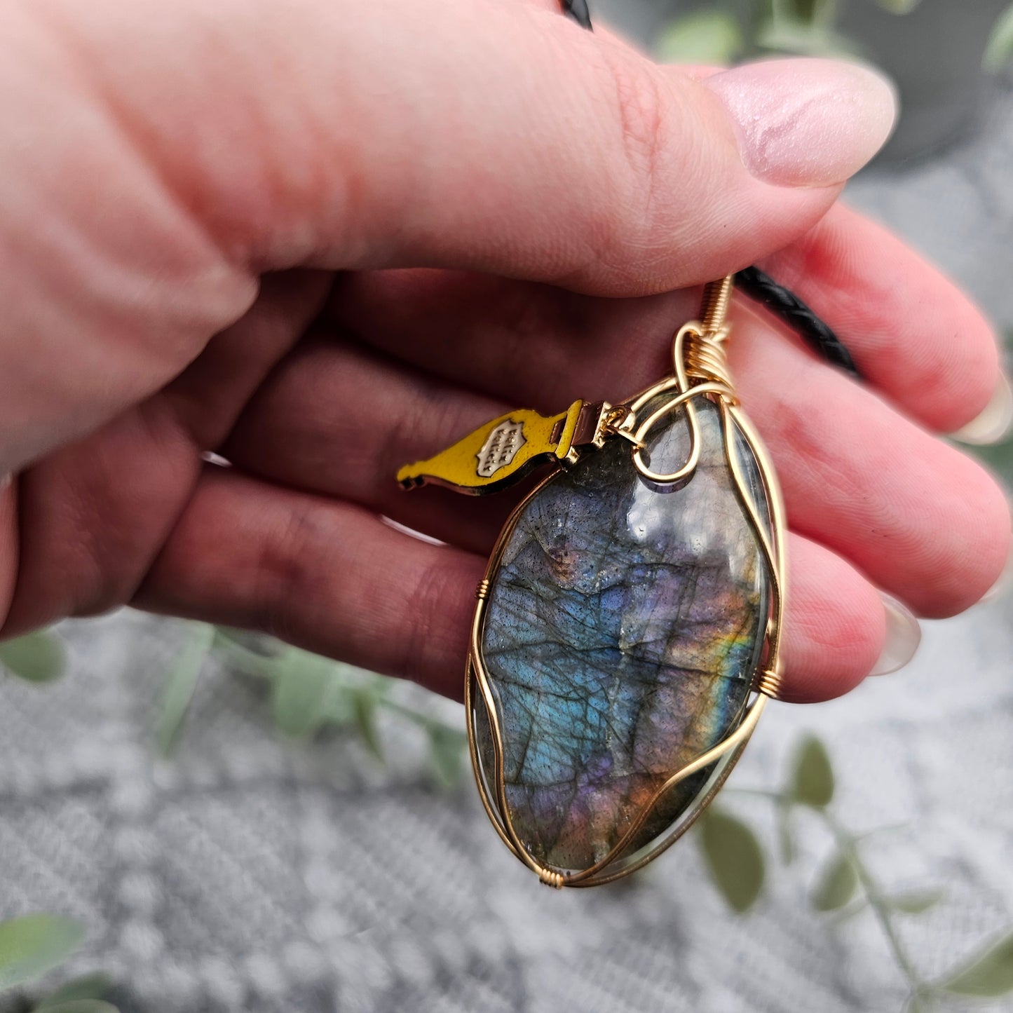 Labradorit & Glückstrank Anhänger | Schmuckdraht | Edelstein Halskette