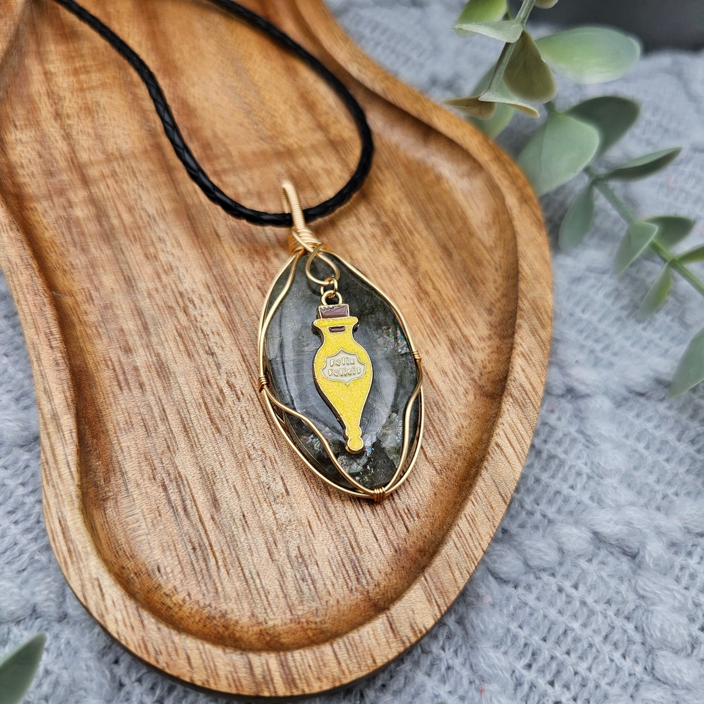 Labradorit & Glückstrank Anhänger | Schmuckdraht | Edelstein Halskette