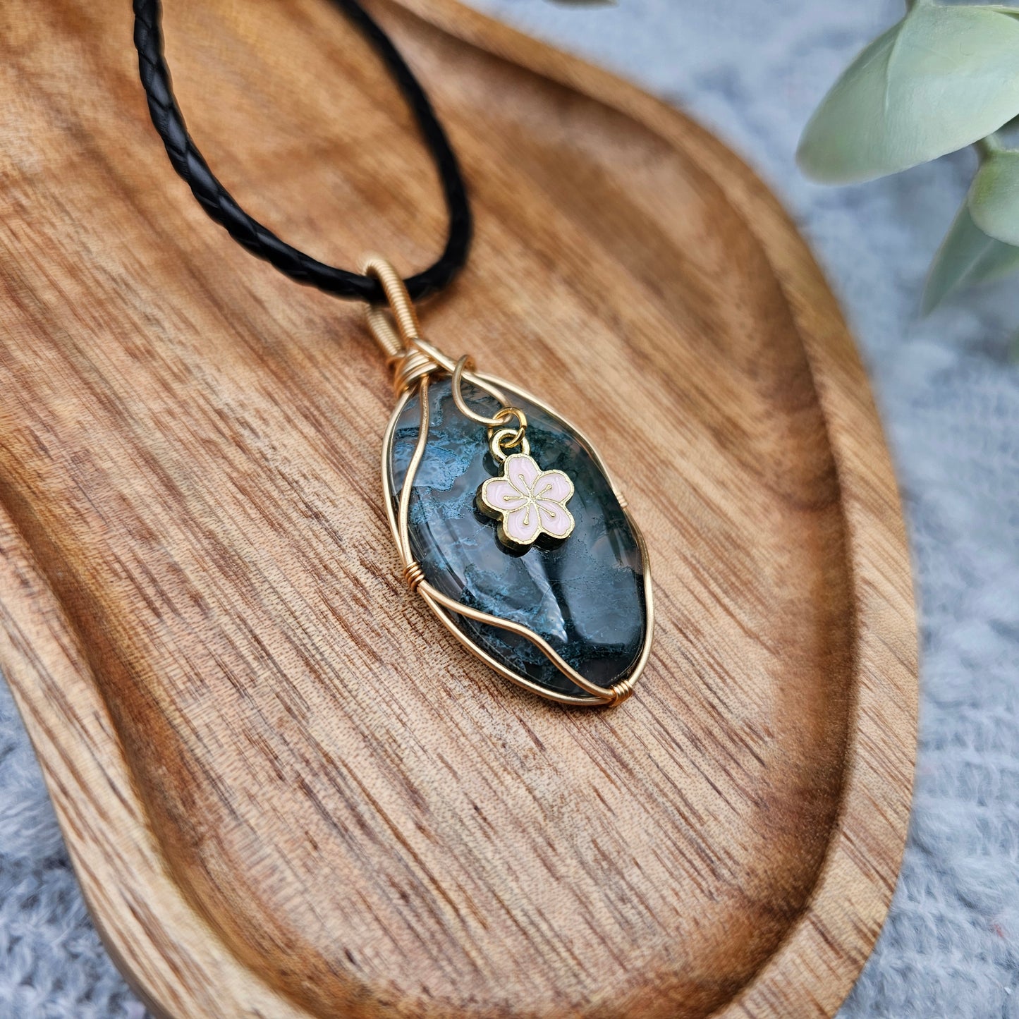 Moosachat & Sakura Anhänger | Schmuckdraht | Edelstein Halskette