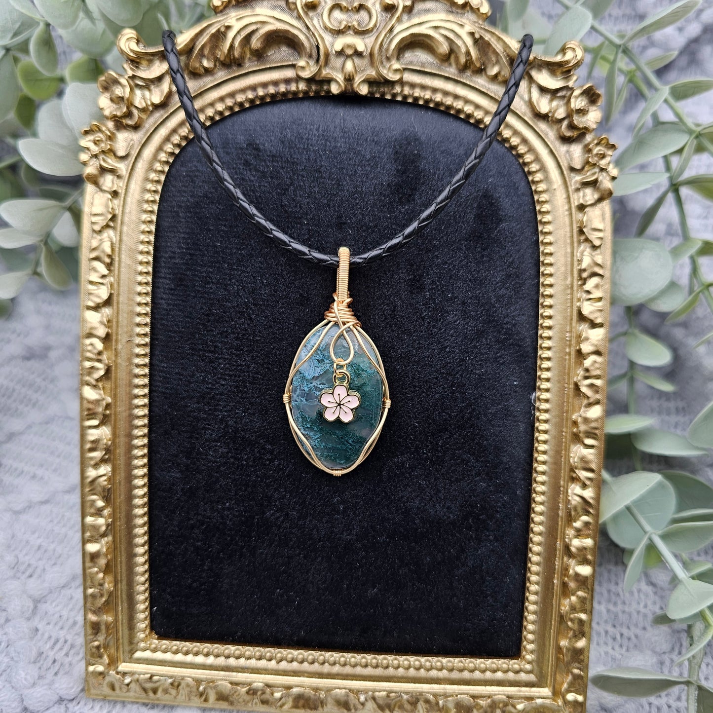 Moss Agate & Sakura Pendant | Jewelry Wire | Gemstone Necklace