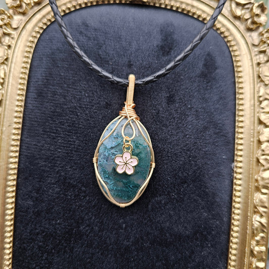 Moss Agate & Sakura Pendant | Jewelry Wire | Gemstone Necklace
