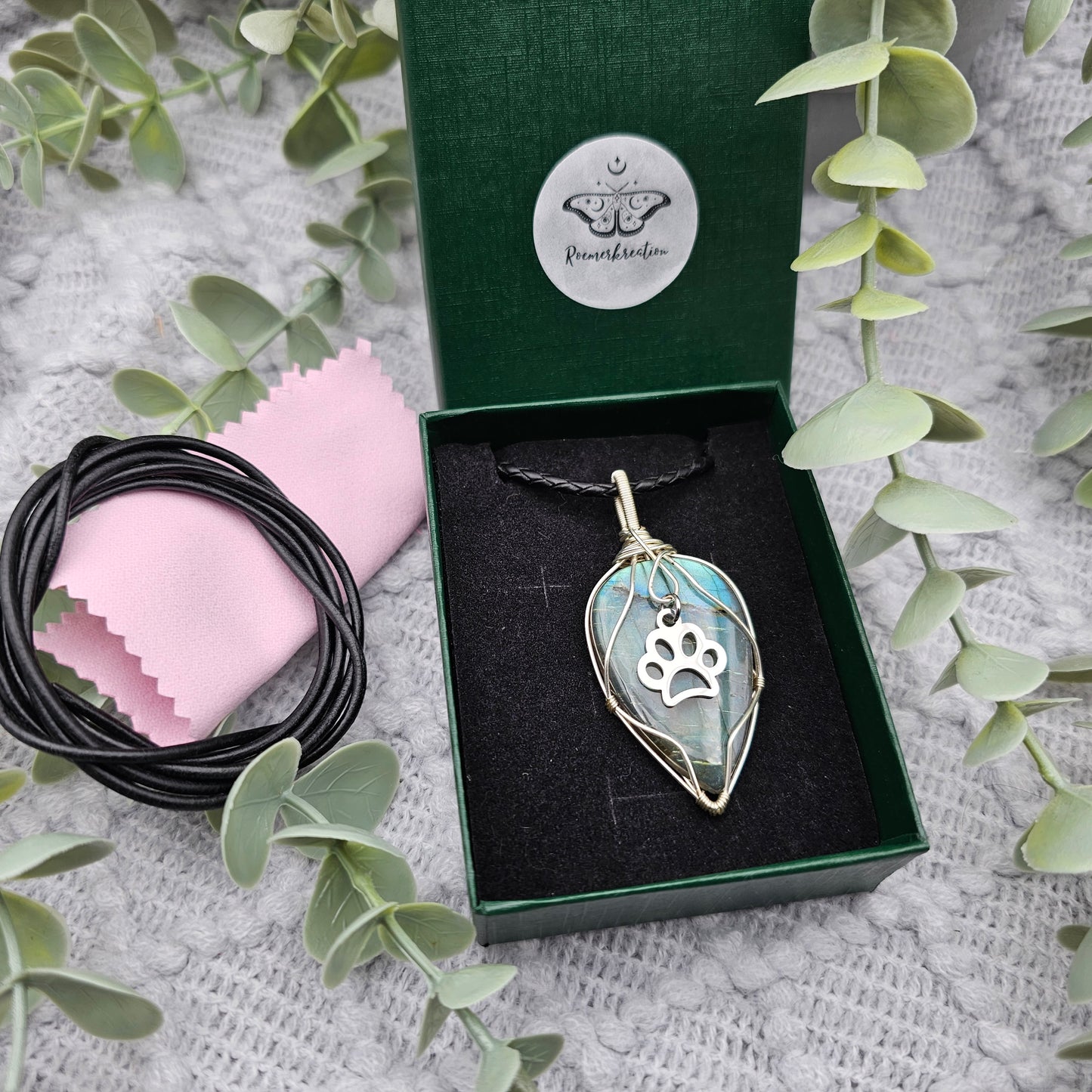 Labradorit & Pfote Anhänger | Schmuckdraht | Edelstein Halskette