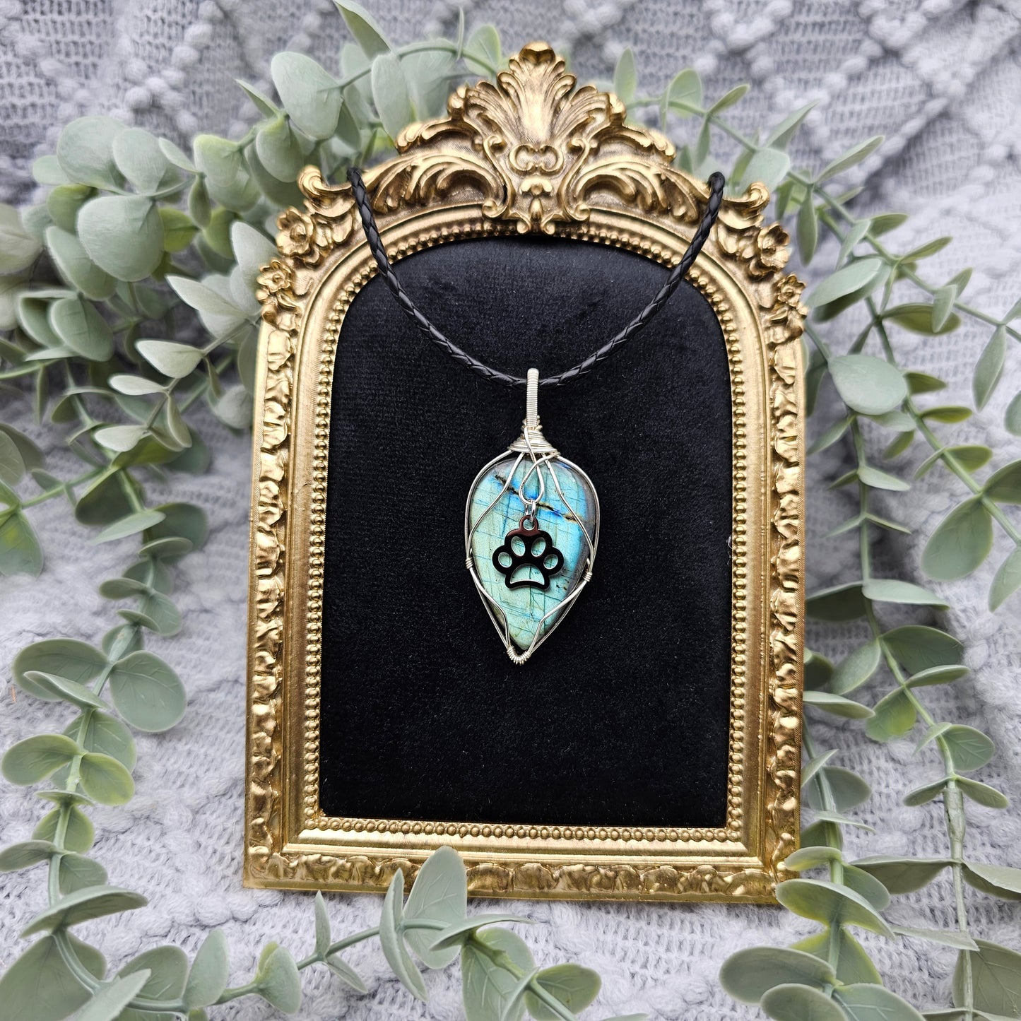 Labradorit & Pfote Anhänger | Schmuckdraht | Edelstein Halskette