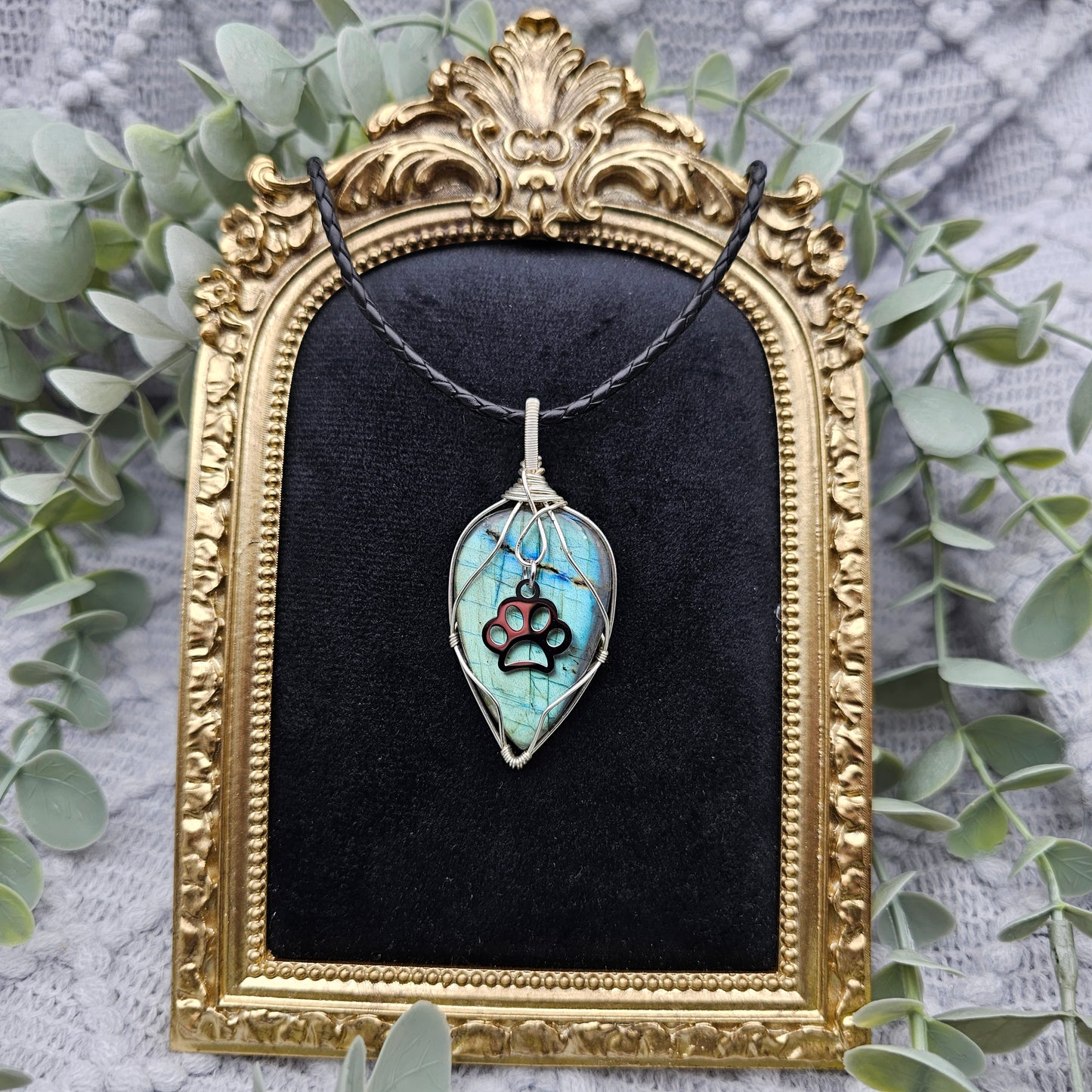 Labradorit & Pfote Anhänger | Schmuckdraht | Edelstein Halskette