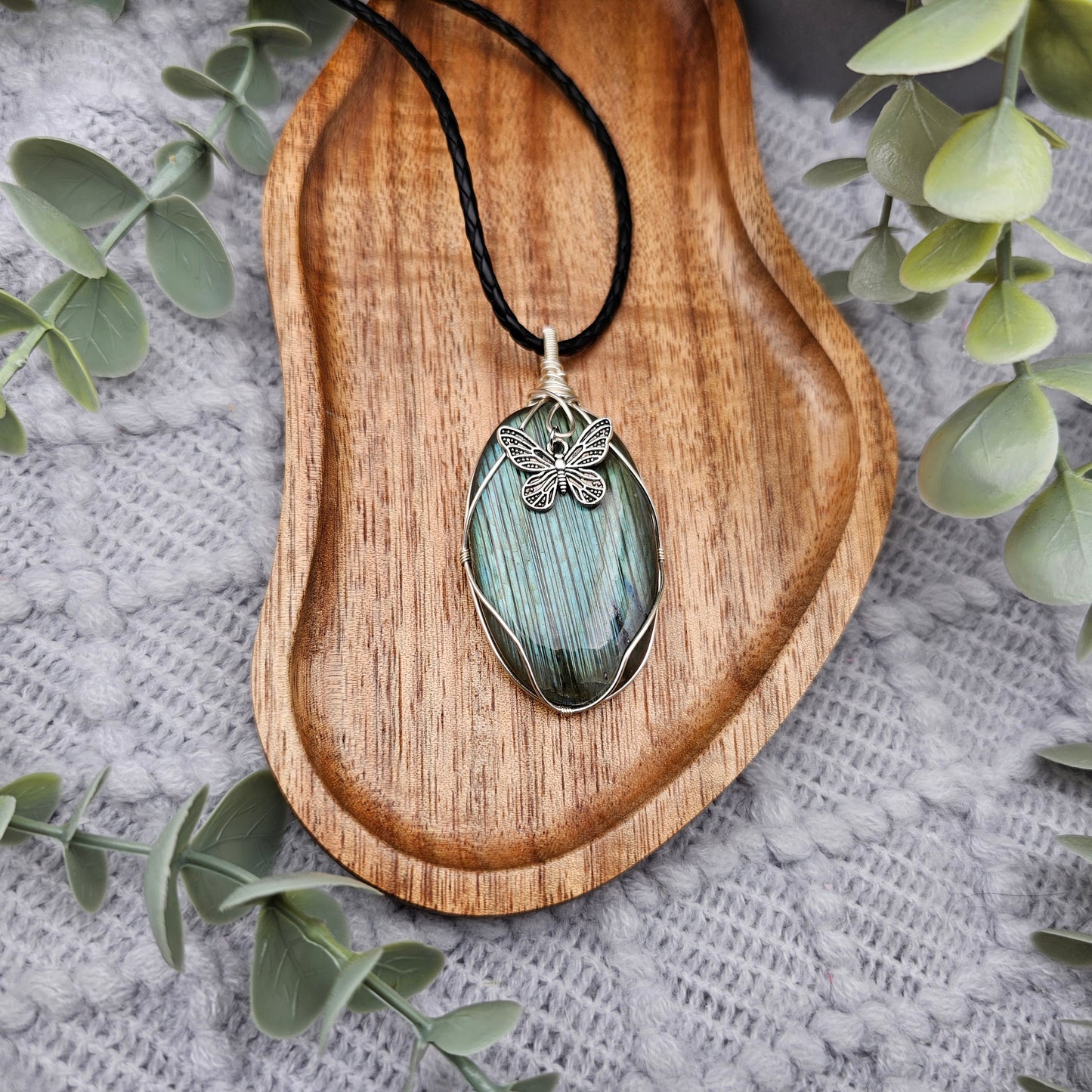 Labradorite & Butterfly Pendant | Jewelry Wire | Gemstone Necklace