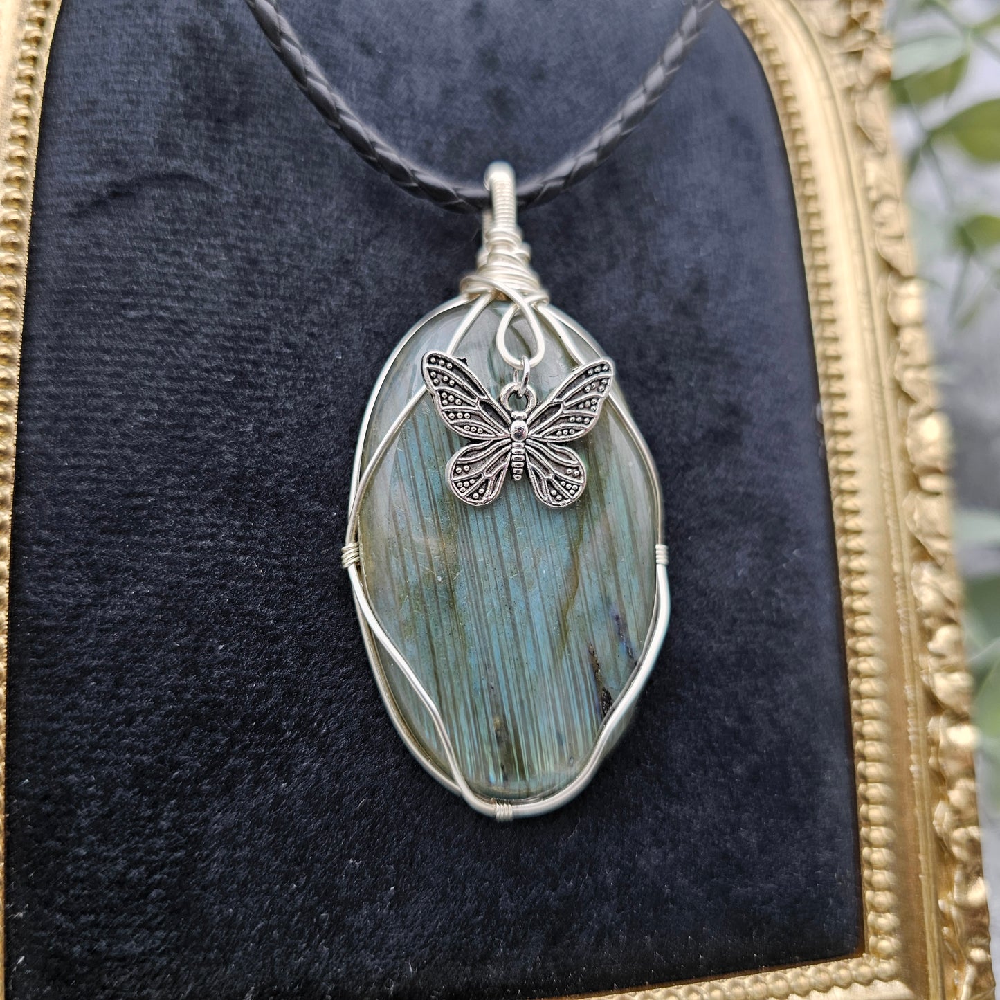 Labradorite & Butterfly Pendant | Jewelry Wire | Gemstone Necklace