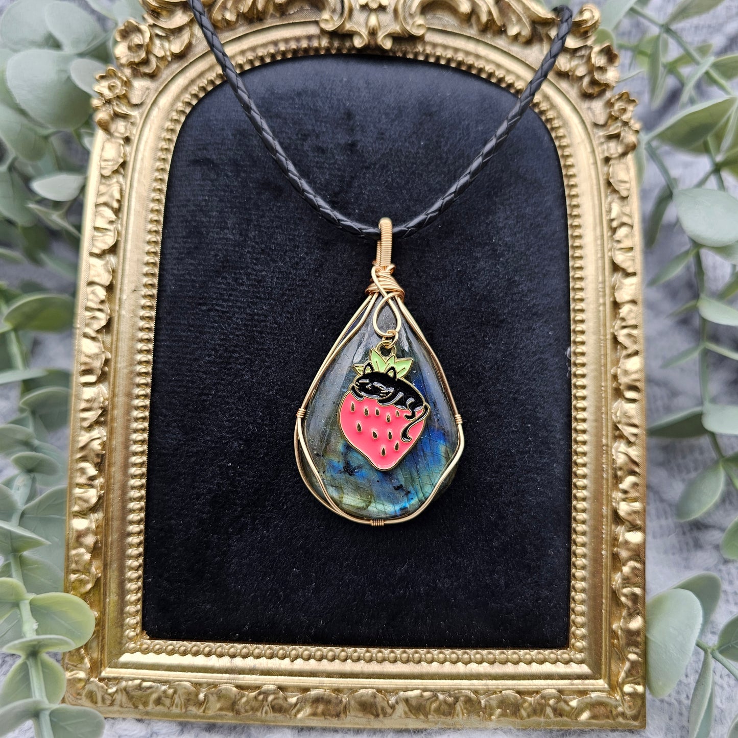 Labradorite & Strawberry Cat Pendant | Jewelry Wire | Gemstone Necklace