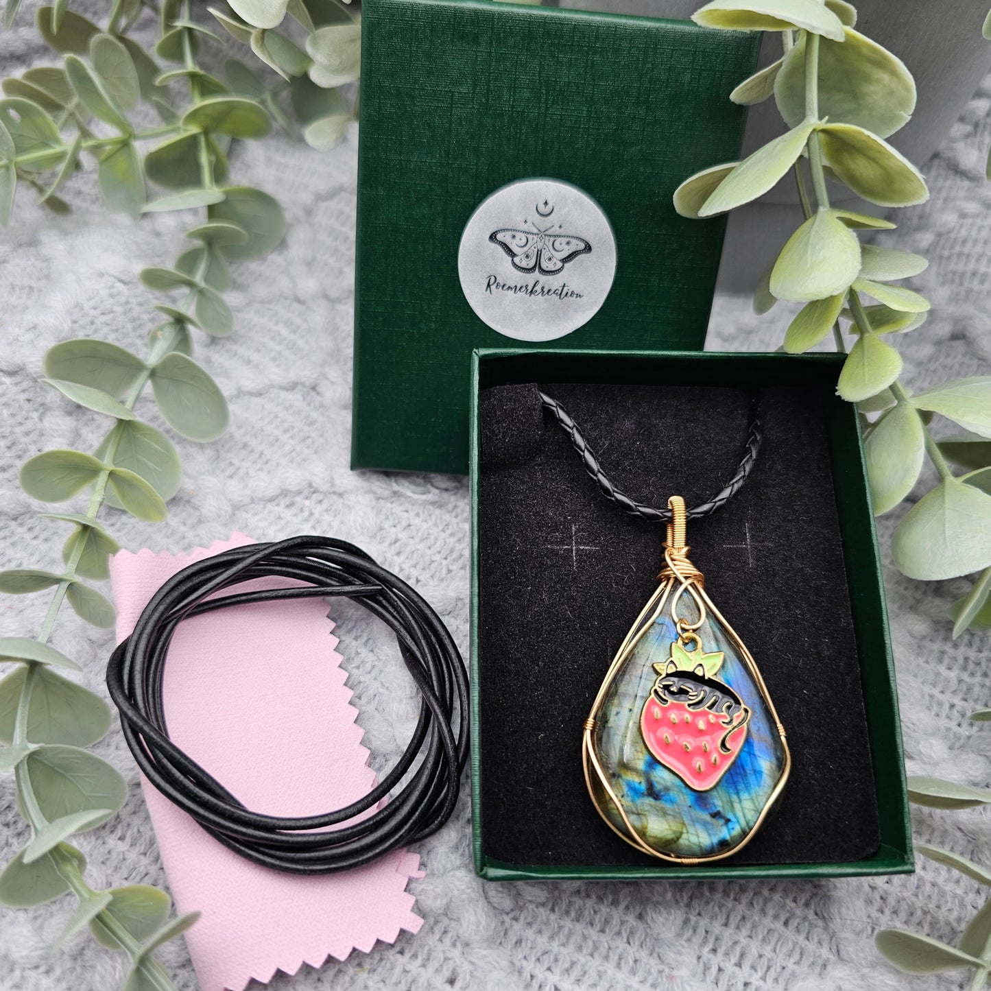 Labradorit & Erdbeerkatze Anhänger | Schmuckdraht | Edelstein Halskette