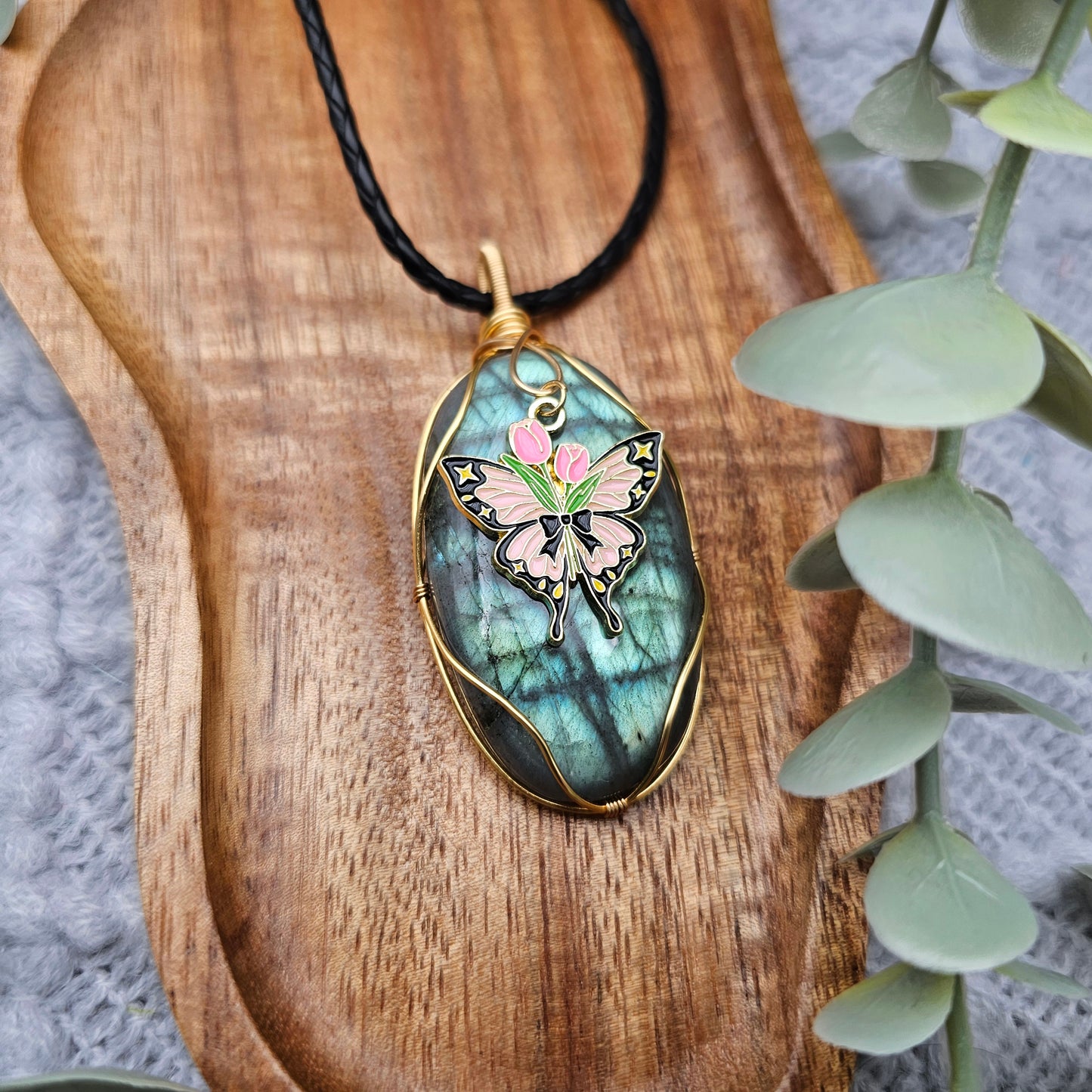 Labradorit & Schmetterling Anhänger | Schmuckdraht | Edelstein Halskette