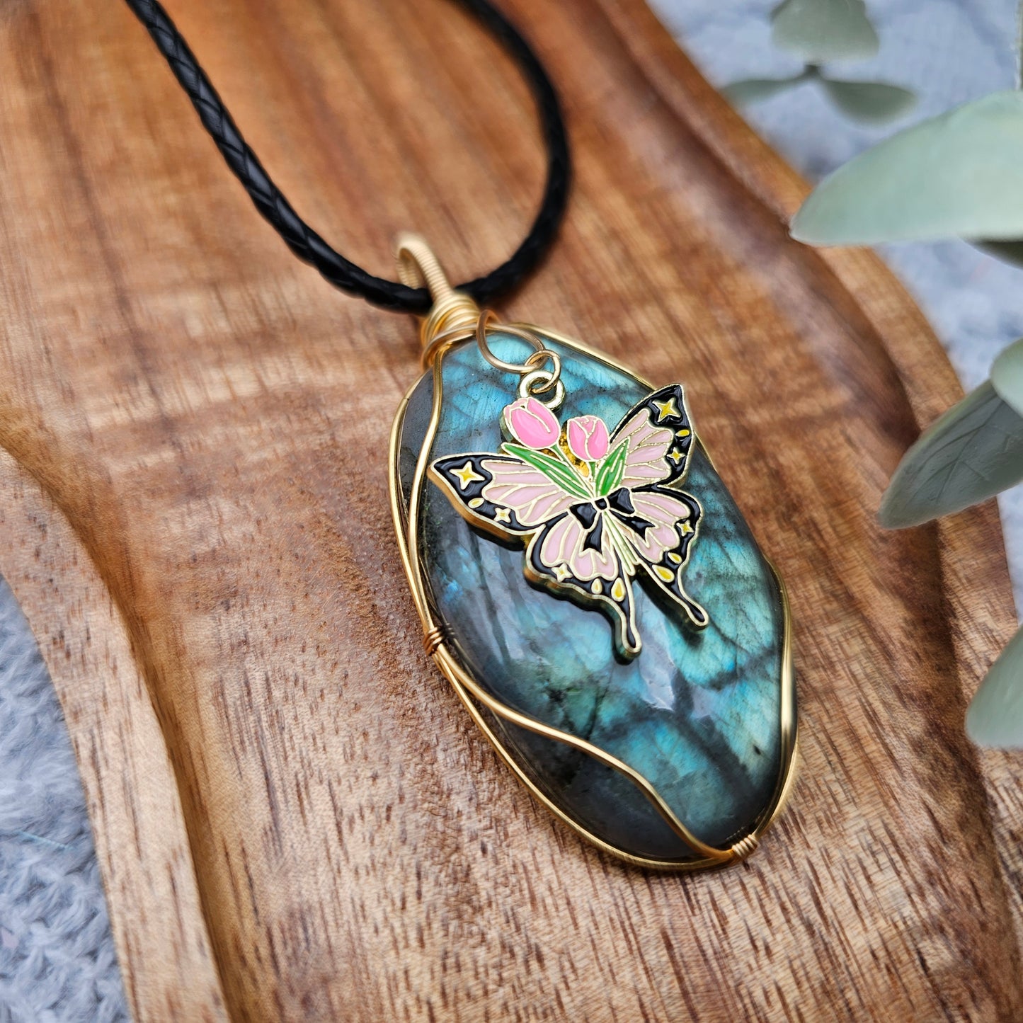 Labradorit & Schmetterling Anhänger | Schmuckdraht | Edelstein Halskette