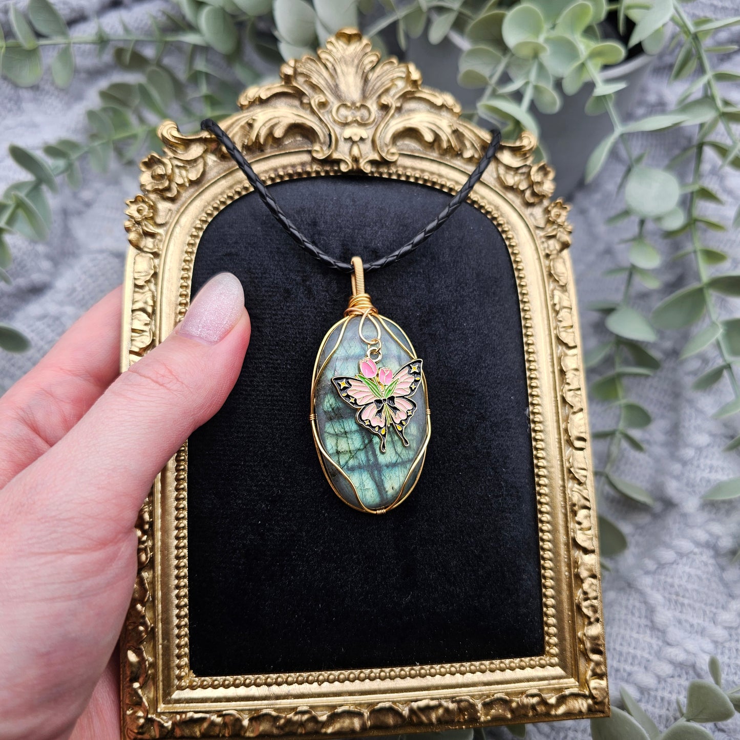 Labradorit & Schmetterling Anhänger | Schmuckdraht | Edelstein Halskette