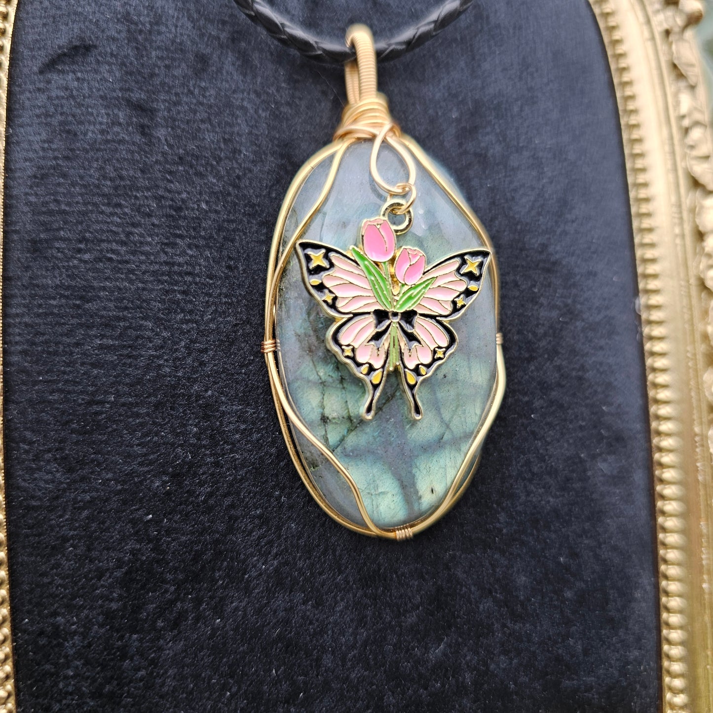 Labradorit & Schmetterling Anhänger | Schmuckdraht | Edelstein Halskette