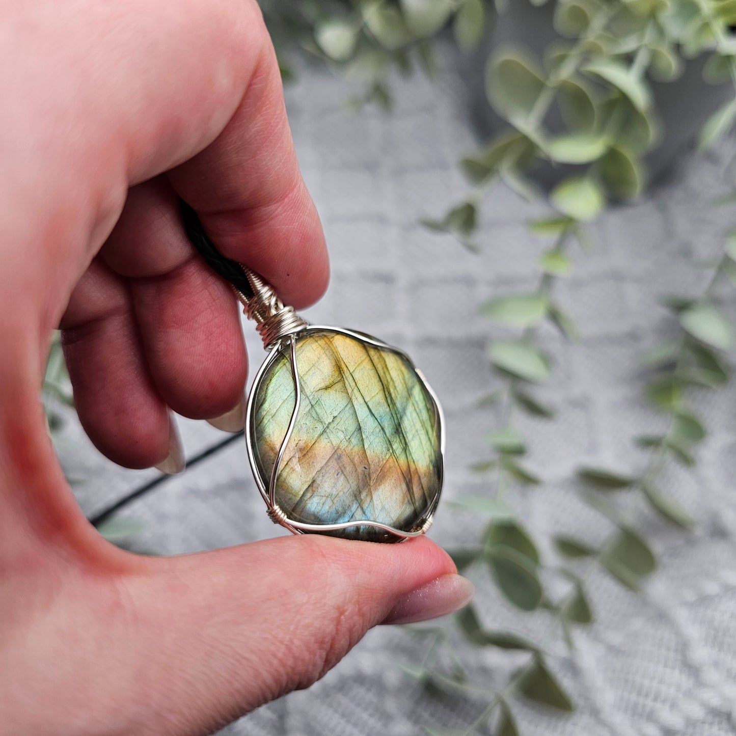 Labradorit Anhänger | Schmuckdraht | Edelstein Halskette