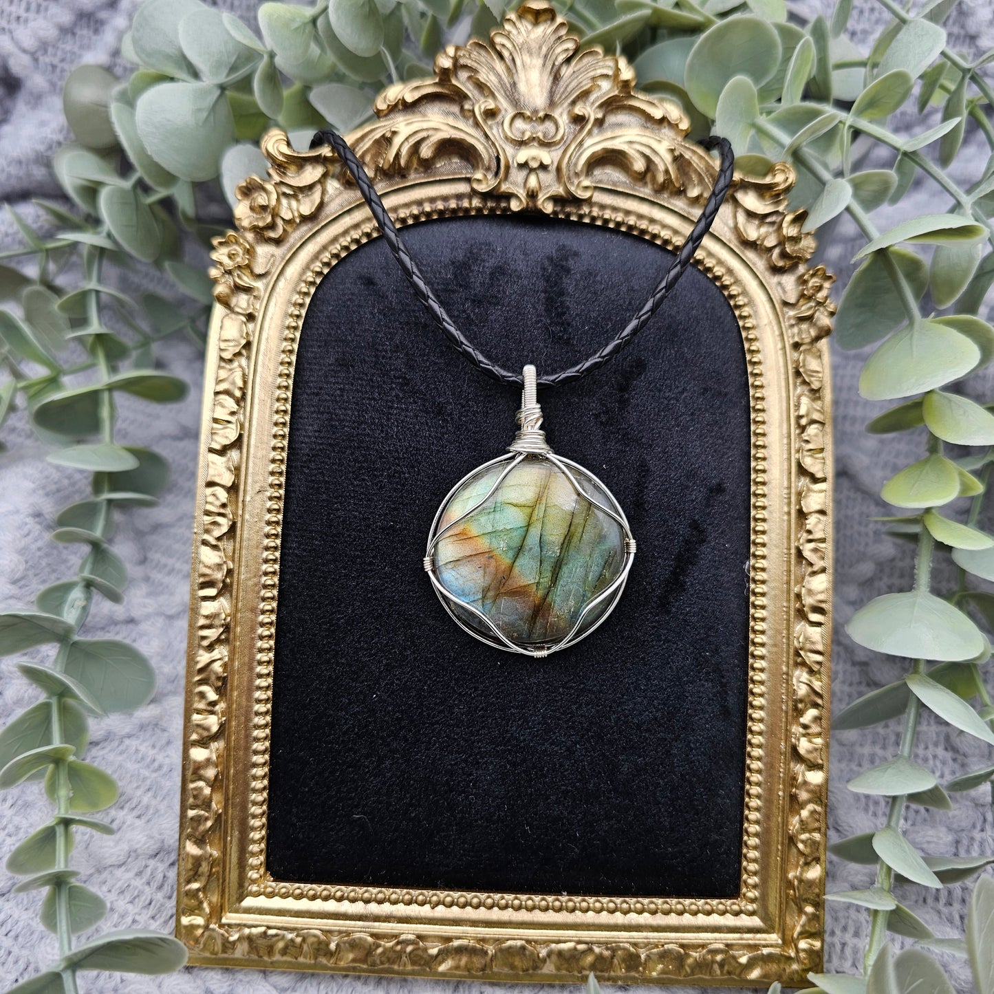 Labradorite Pendant | Jewelry Wire | Gemstone Necklace