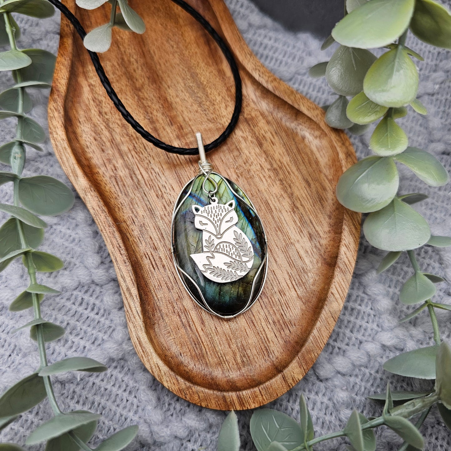 Labradorite & Fox Pendant | Jewelry Wire | Gemstone Necklace