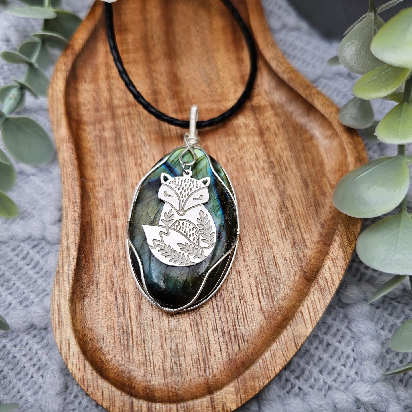 Labradorite & Fox Pendant | Jewelry Wire | Gemstone Necklace