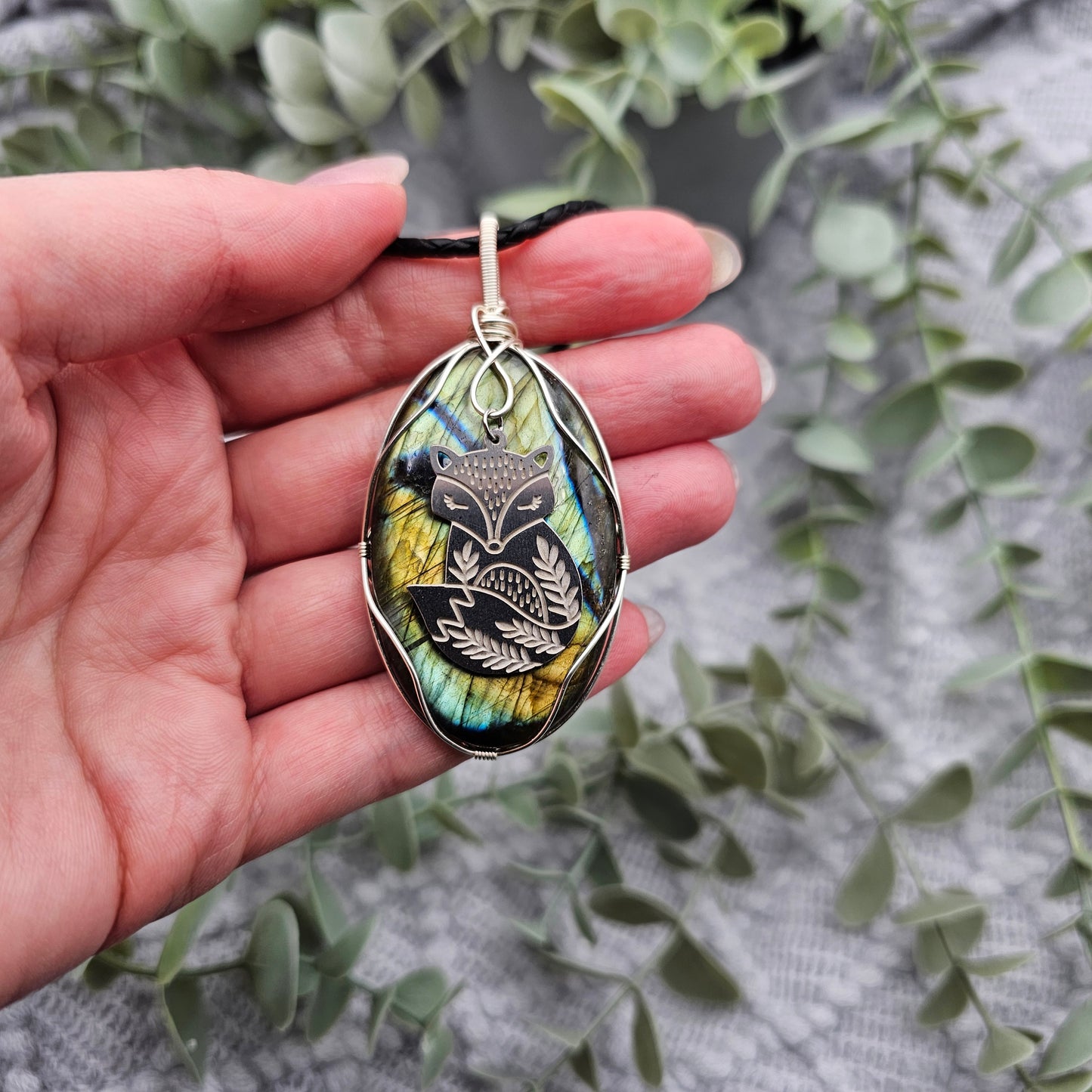 Labradorite & Fox Pendant | Jewelry Wire | Gemstone Necklace