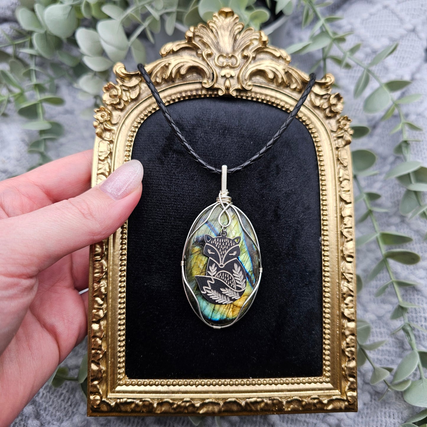 Labradorite & Fox Pendant | Jewelry Wire | Gemstone Necklace