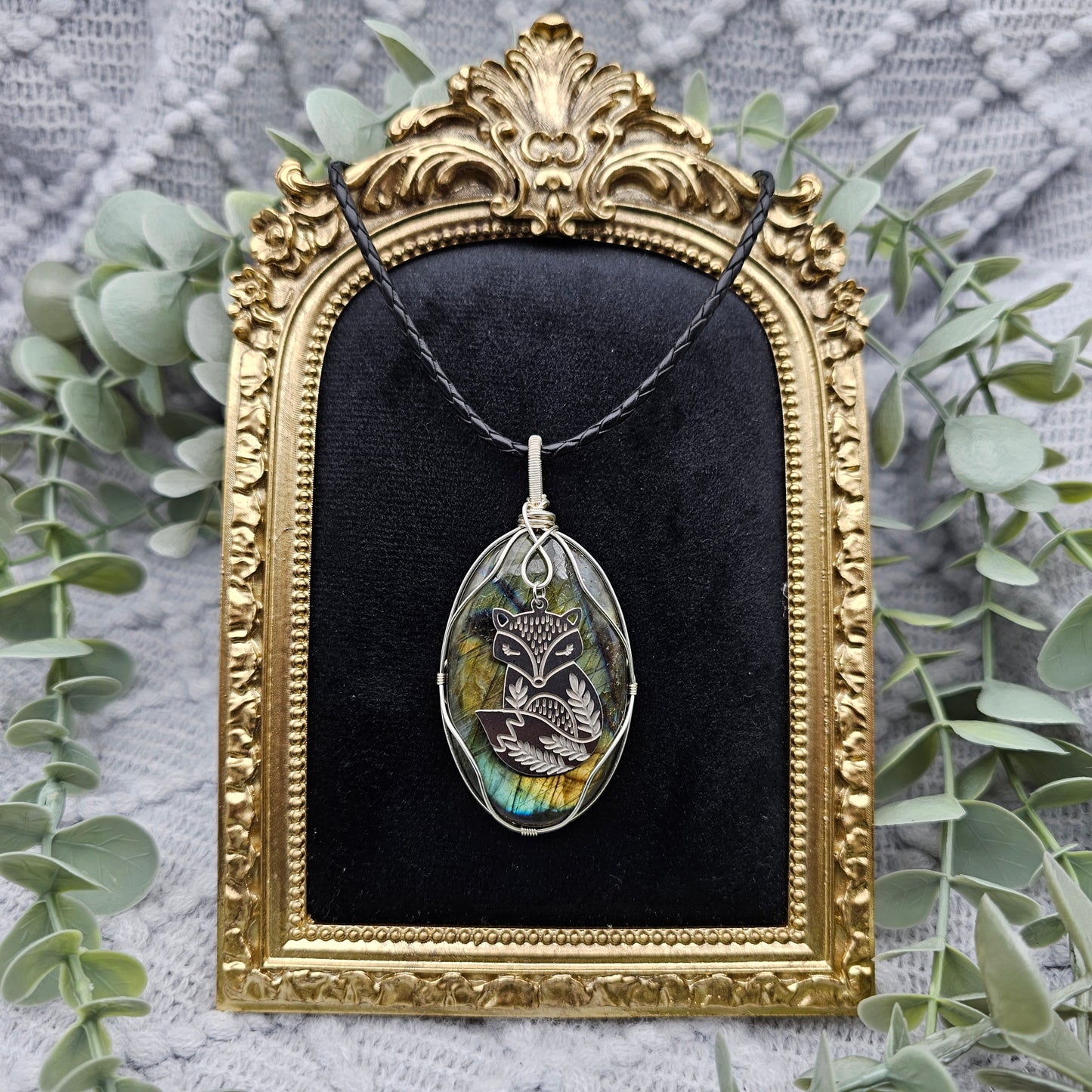 Labradorite & Fox Pendant | Jewelry Wire | Gemstone Necklace