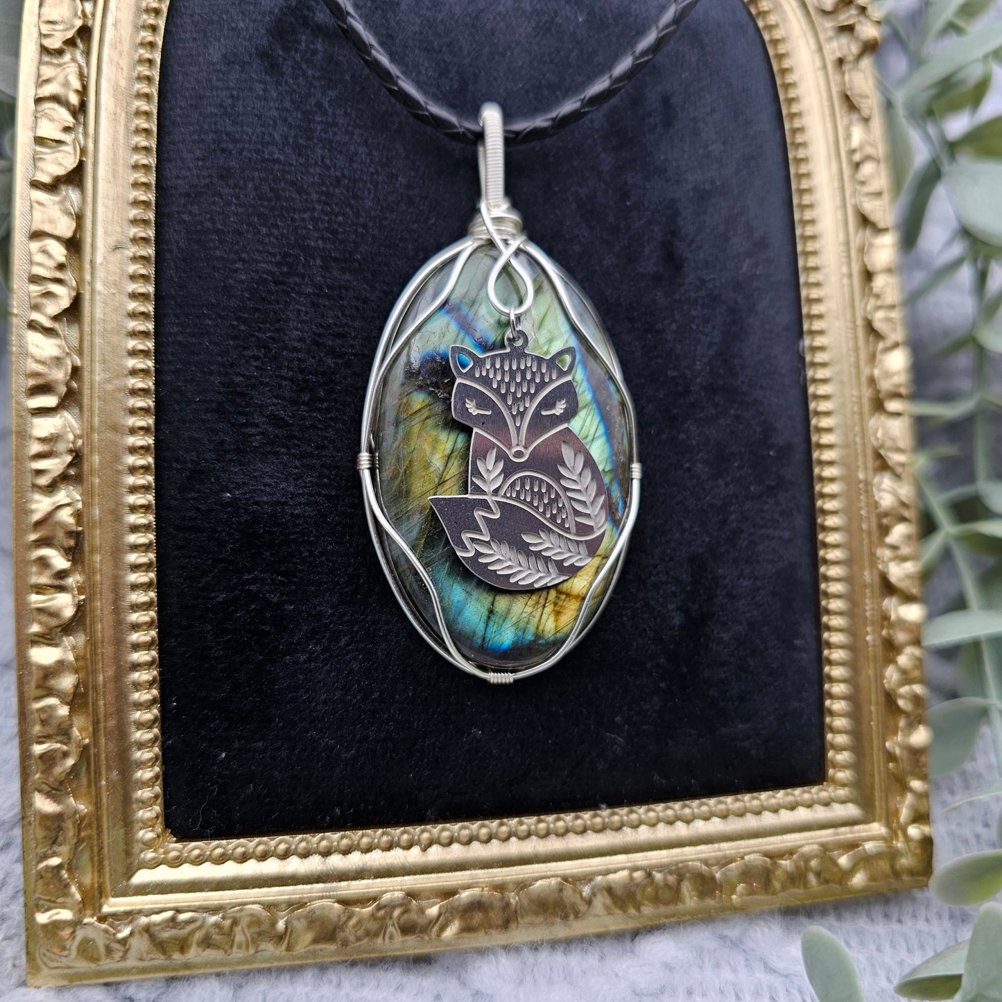 Labradorite & Fox Pendant | Jewelry Wire | Gemstone Necklace