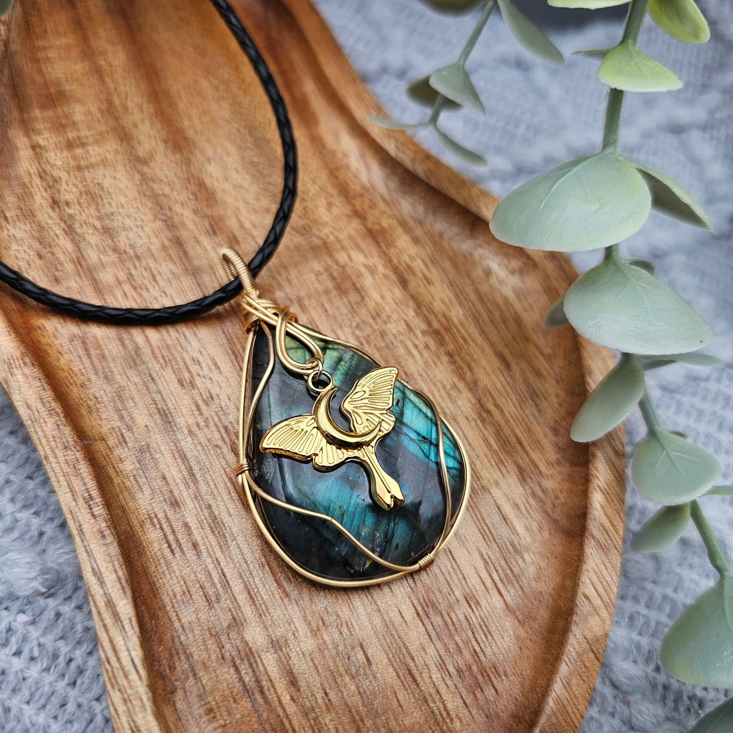 Labradorite & Moth Pendant | Jewellery Wire | Gemstone Necklace