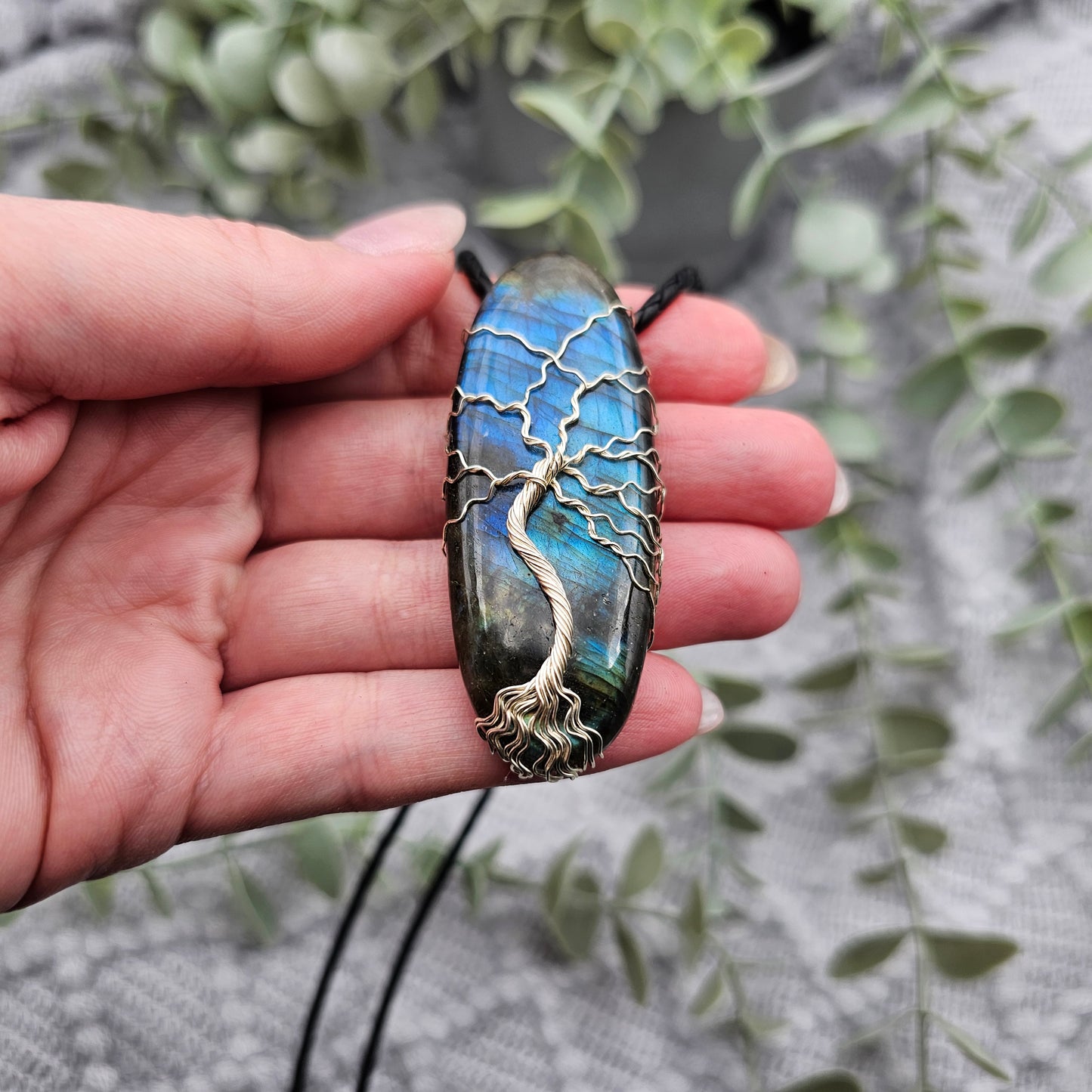 Labradorit Lebensbaum Anhänger | Schmuckdraht | Edelstein Halskette