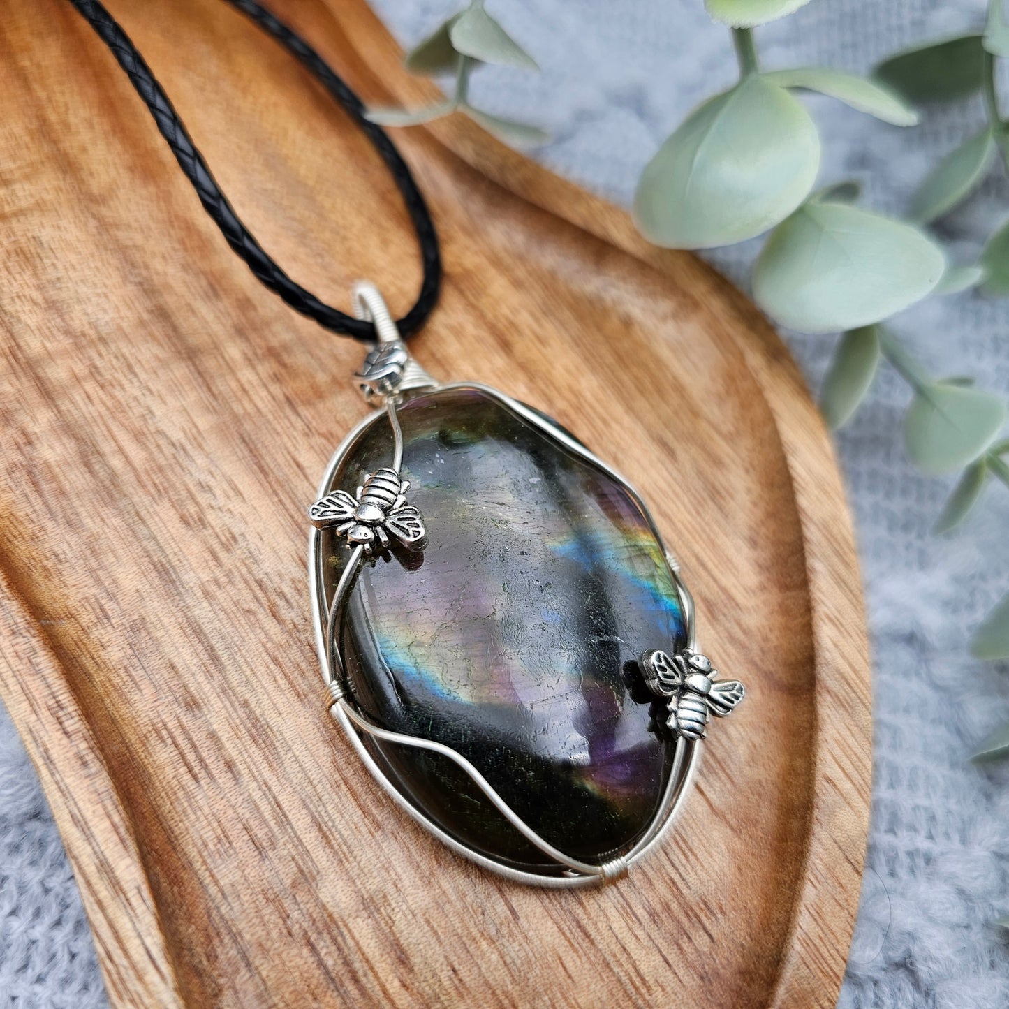 Labradorit & Bienen Anhänger | Schmuckdraht | Edelstein Halskette