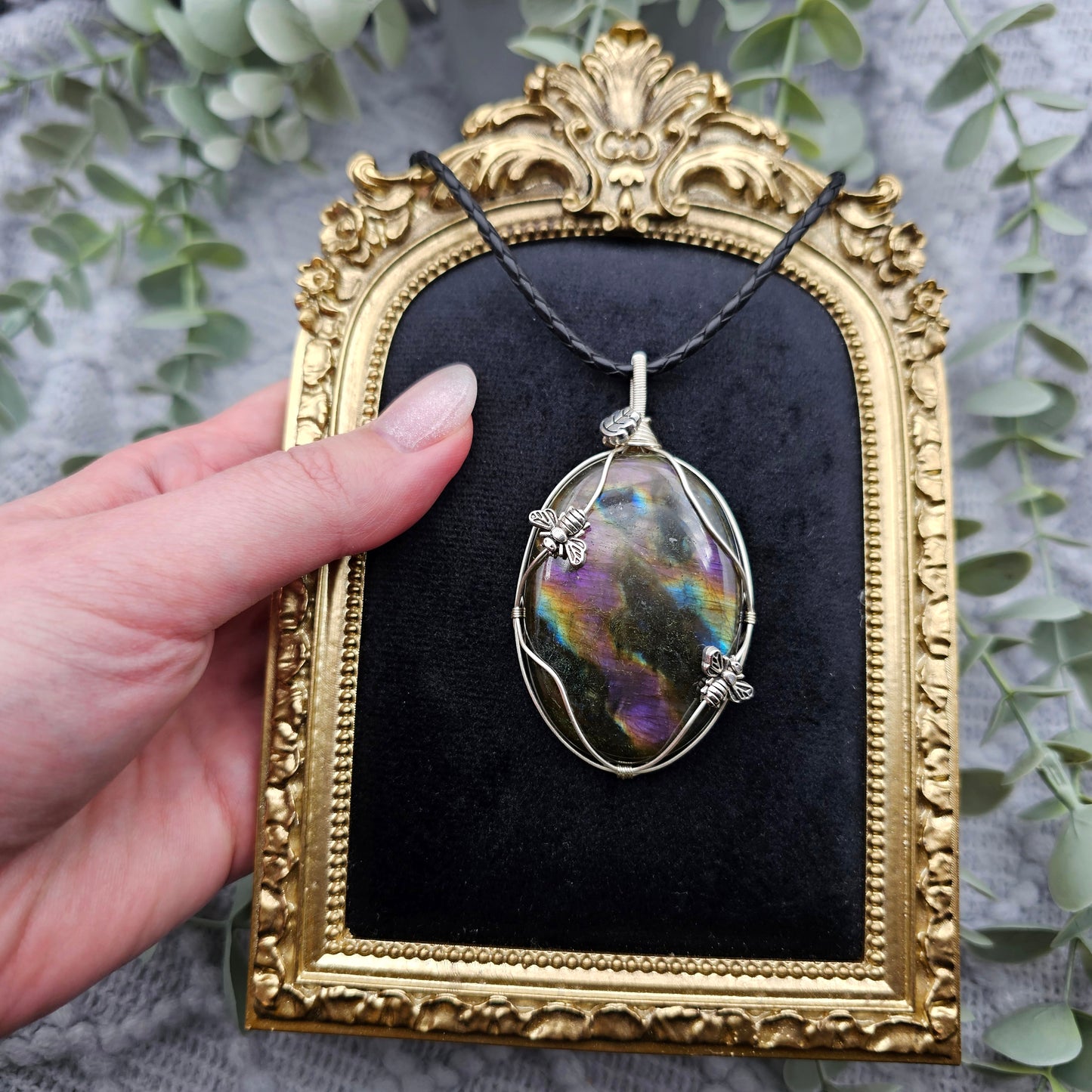 Labradorit & Bienen Anhänger | Schmuckdraht | Edelstein Halskette