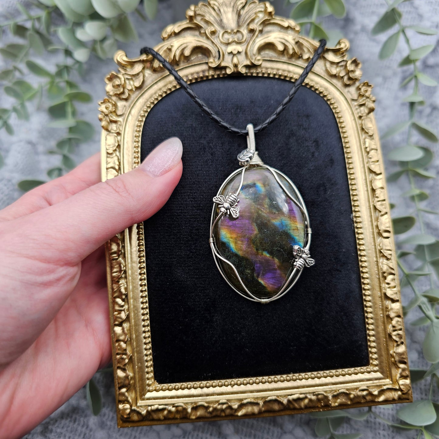 Labradorit & Bienen Anhänger | Schmuckdraht | Edelstein Halskette