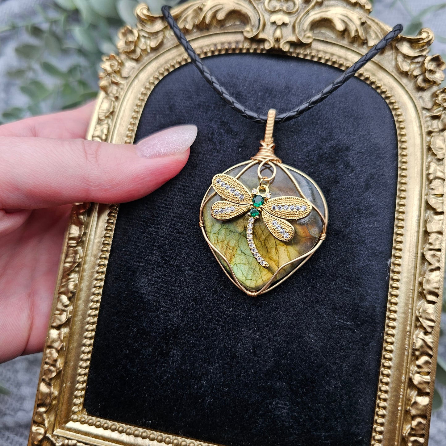 Labradorit & Libelle Anhänger | Schmuckdraht | Edelstein Halskette