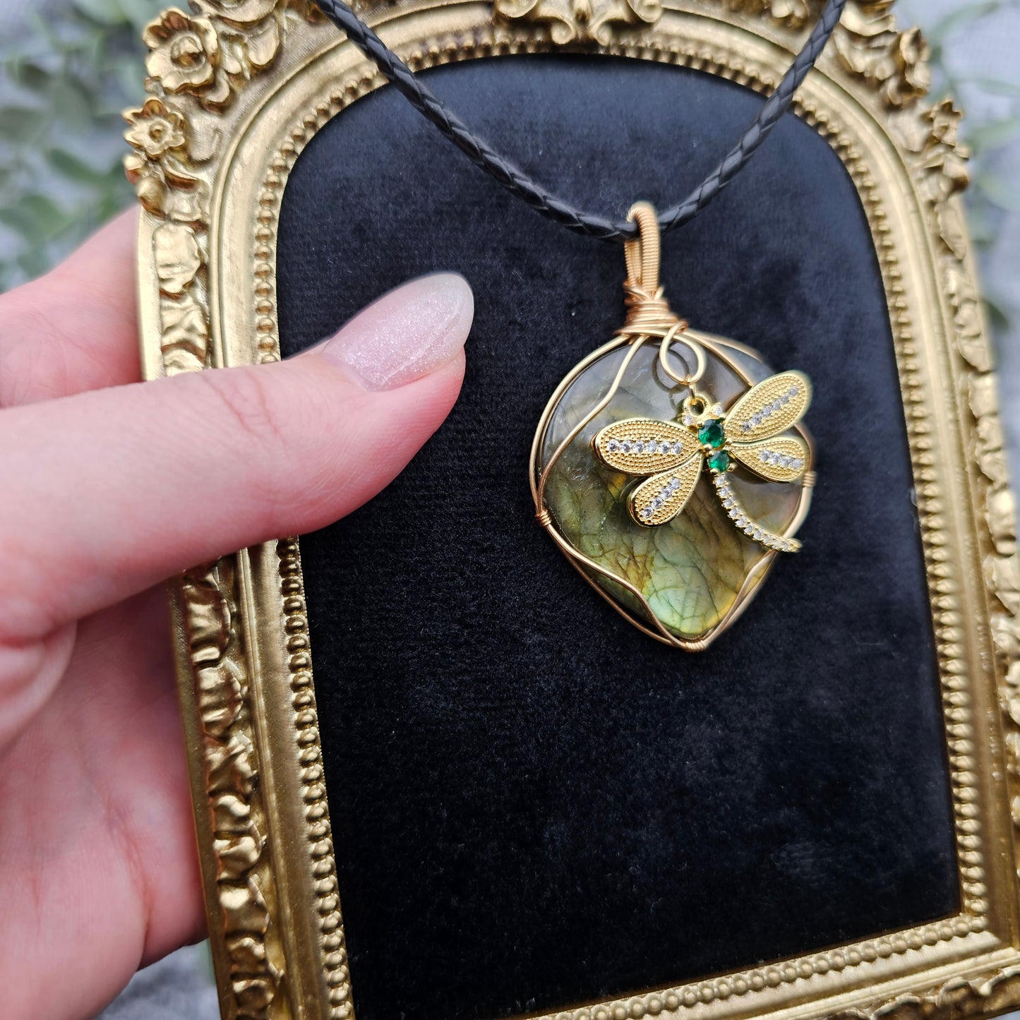 Labradorit & Libelle Anhänger | Schmuckdraht | Edelstein Halskette