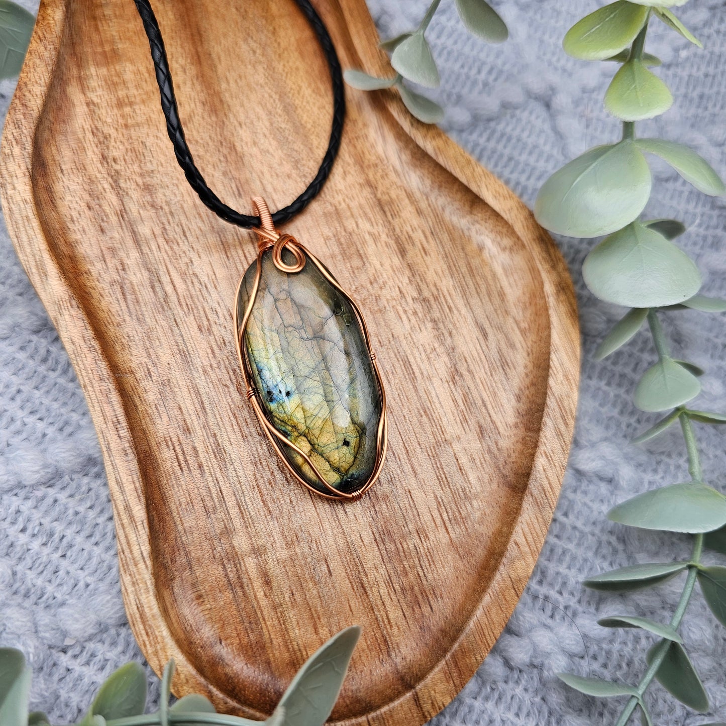 Labradorite Pendant | Jewelry Wire | Gemstone Necklace