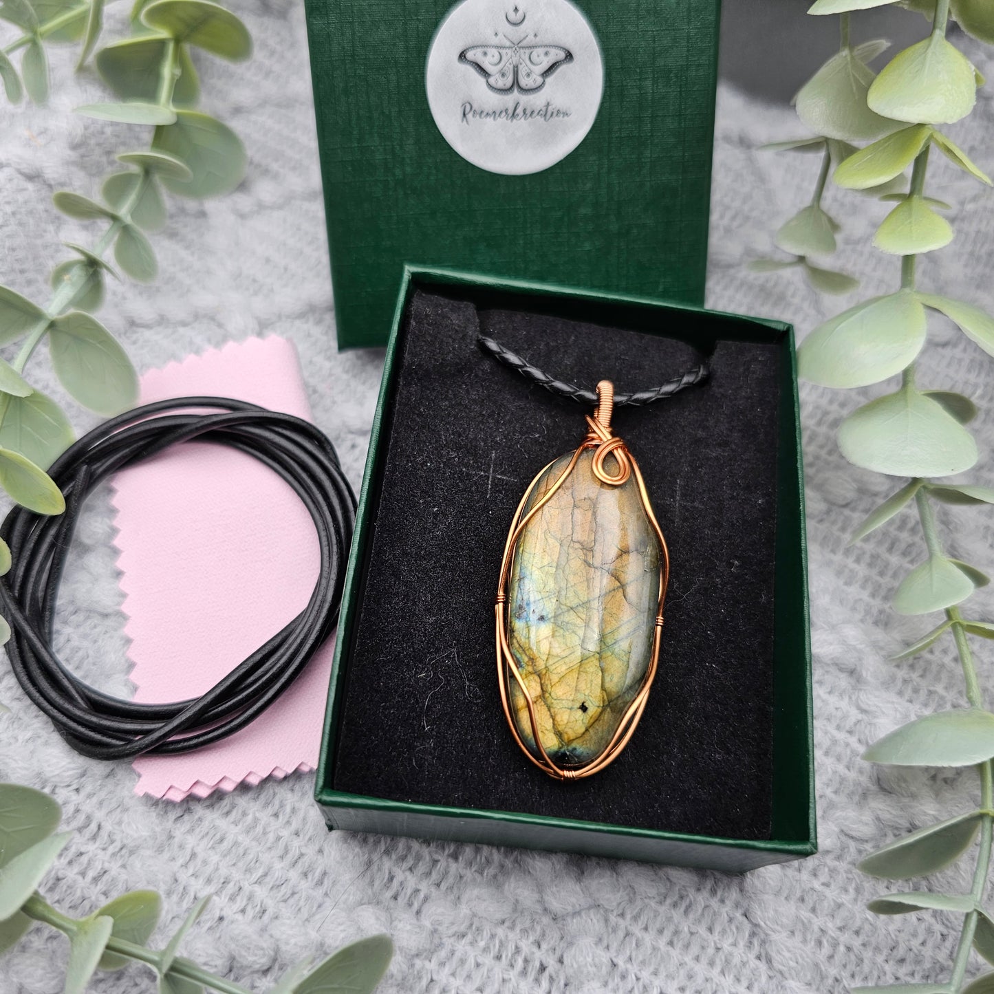 Labradorite Pendant | Jewelry Wire | Gemstone Necklace