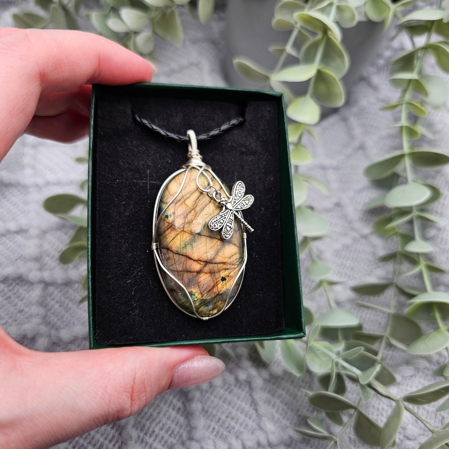 Labradorit & Libelle Anhänger | Schmuckdraht | Edelstein Halskette