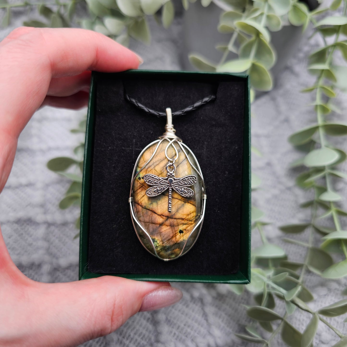 Labradorit & Libelle Anhänger | Schmuckdraht | Edelstein Halskette