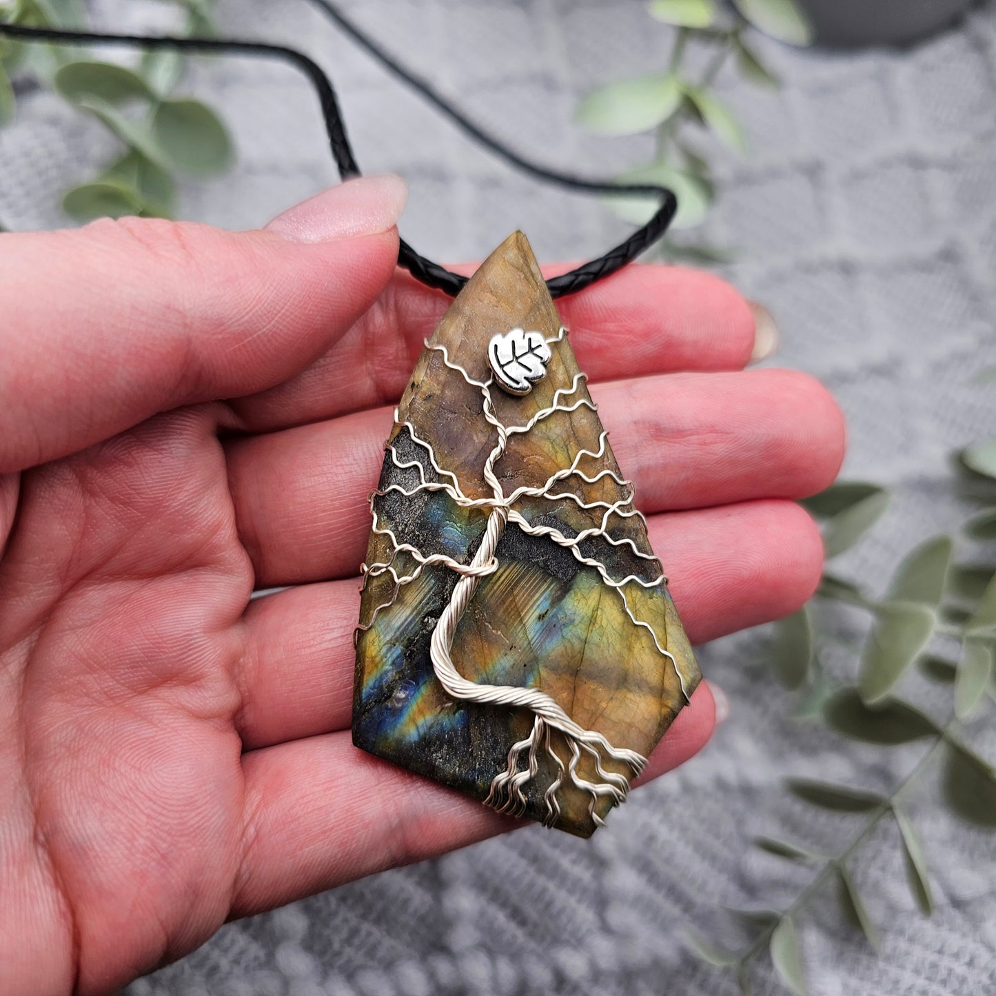 Labradorit roh Platte Lebensbaum Anhänger | Schmuckdraht | Edelstein Halskette