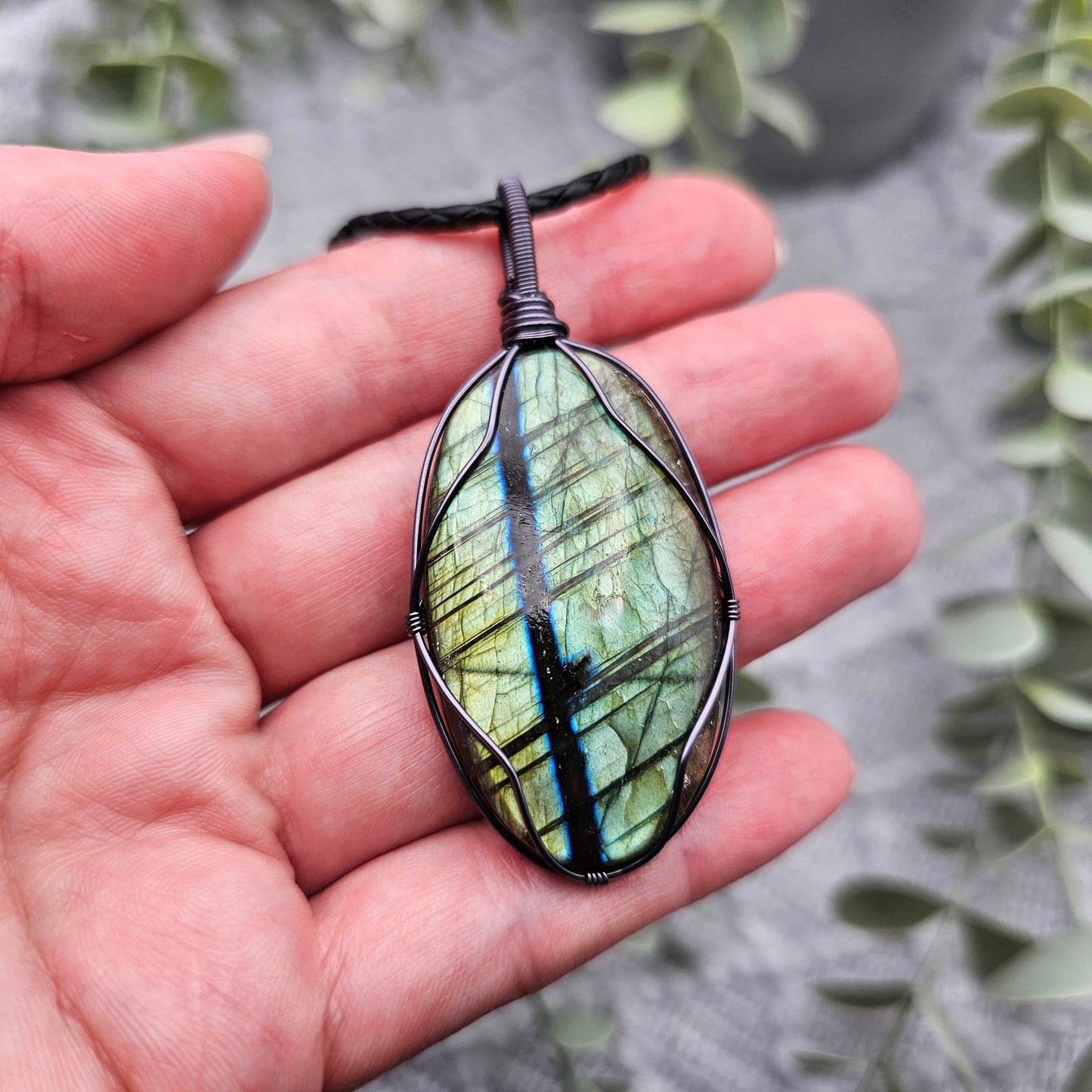 Labradorit Anhänger | Schmuckdraht | Edelstein Halskette